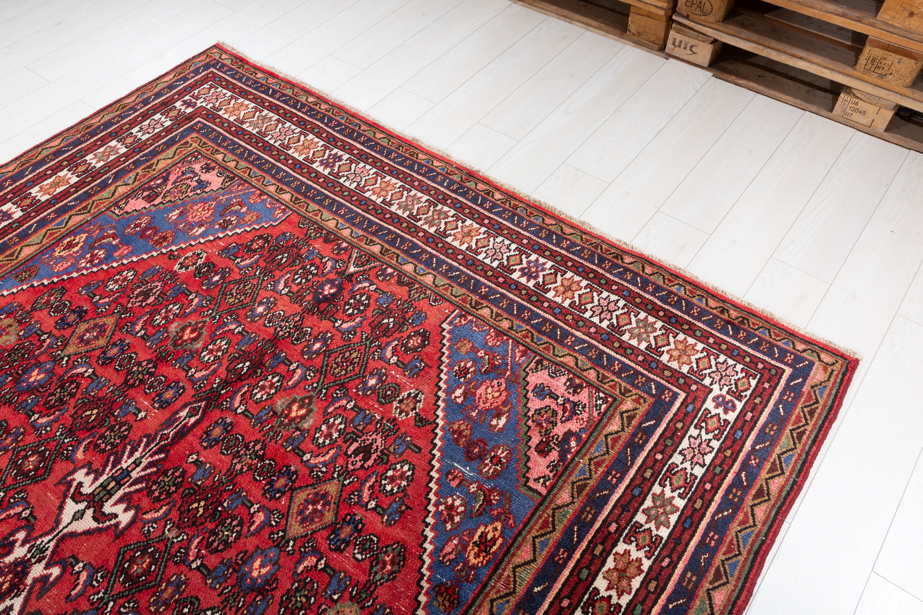 Vintage Red and navy Geometric Rug – 9' 9" x 6' 10" (297 x 209 cm)