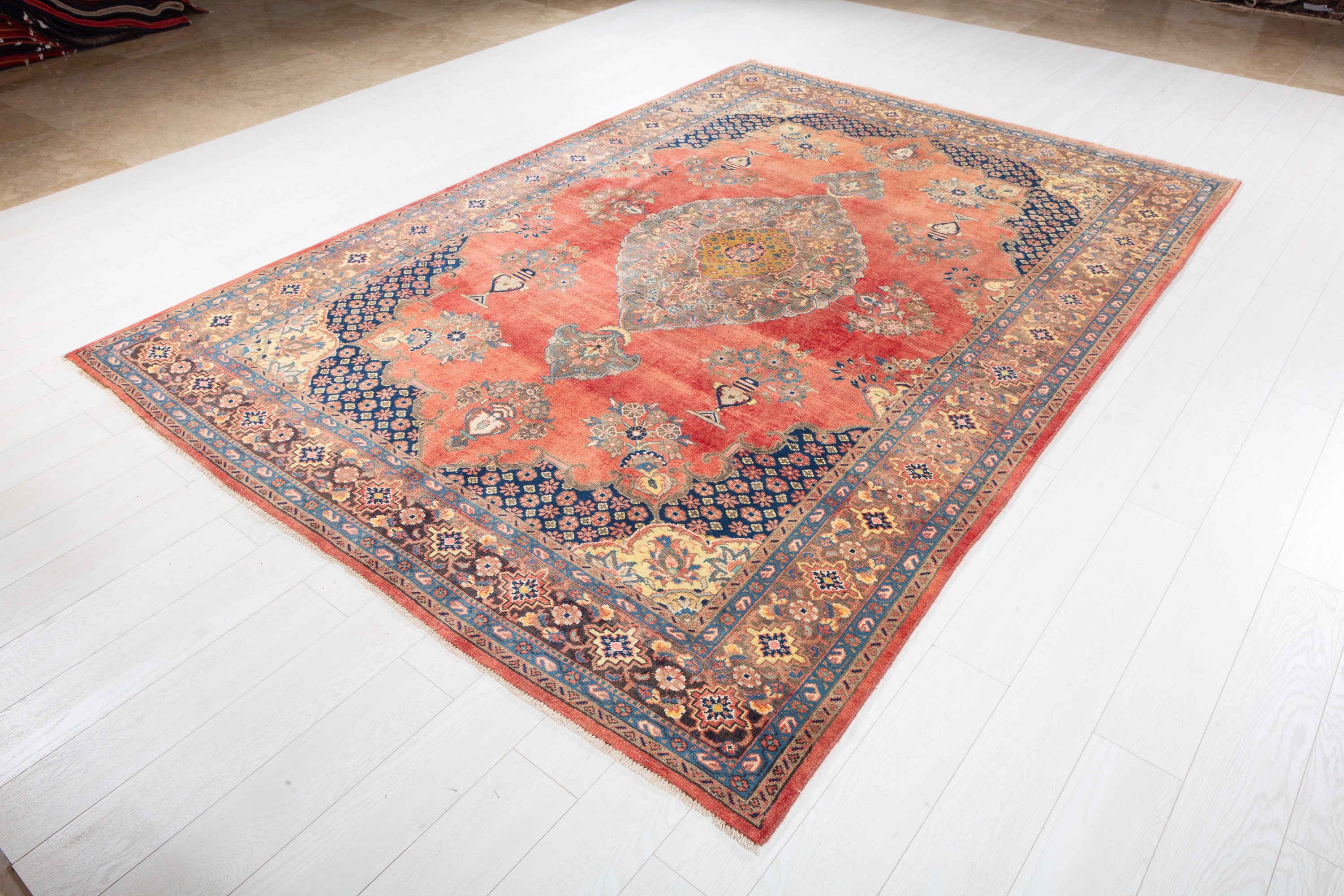 Collectible Vintage Faded red and beige Floral Rug – 9' 10" x 6' 10" (300 x 209 cm)