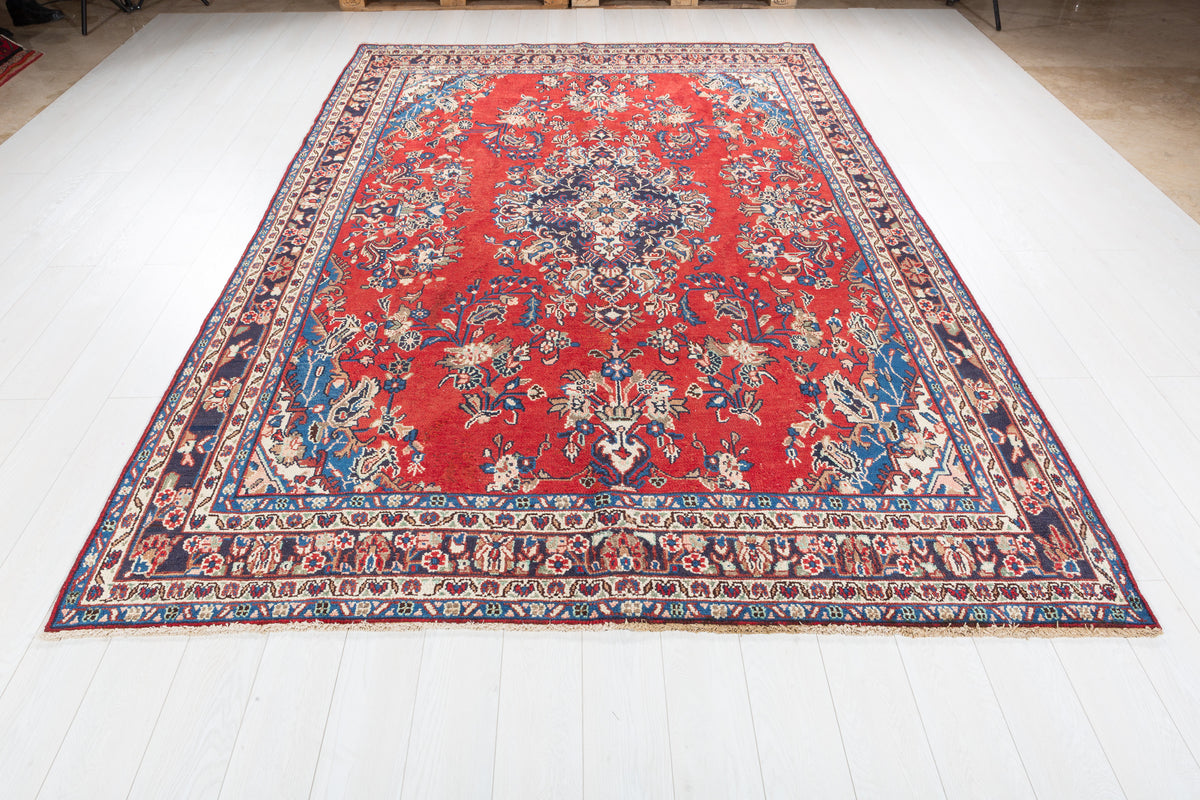 Vintage Red and beige Floral Rug – 10' 4" x 7' 1" (314 x 216 cm)