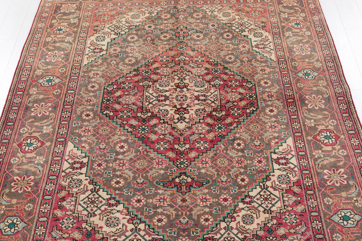 Vintage Charcoal and magenta Geometric Rug – 9' 2" x 6' 7" (279 x 201 cm)