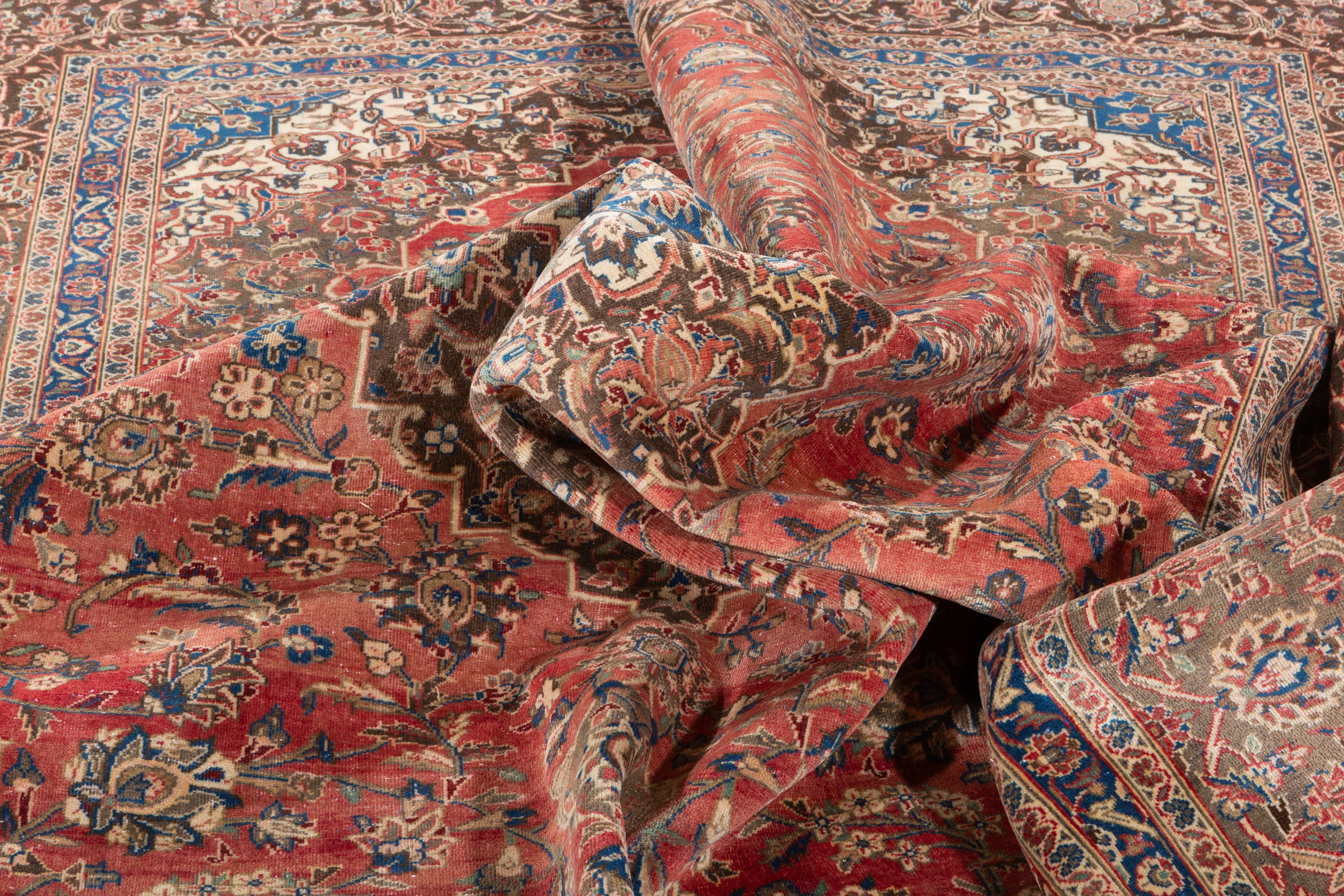 Vintage Faded red and navy Traditional Rug – 12' 8" x 9' 4" (385 x 284 cm)