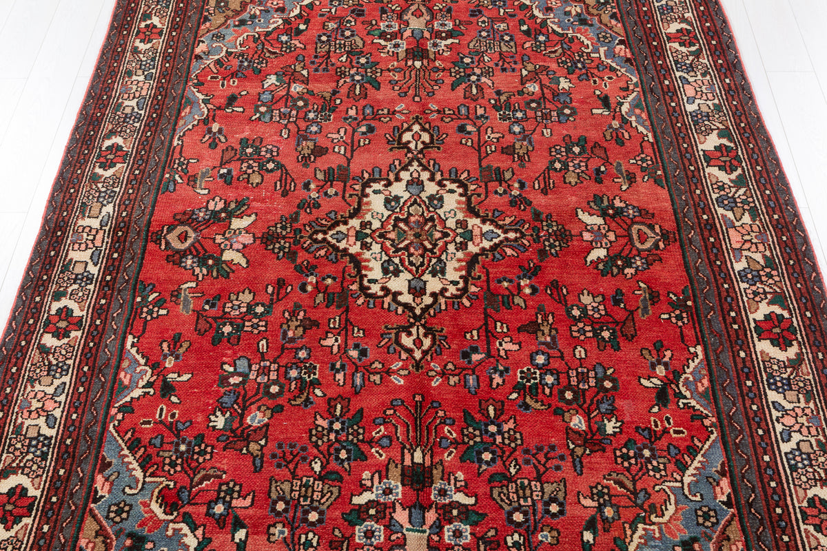Vintage Red and beige Floral Rug – 9' 7" x 6' 5" (292 x 196 cm)