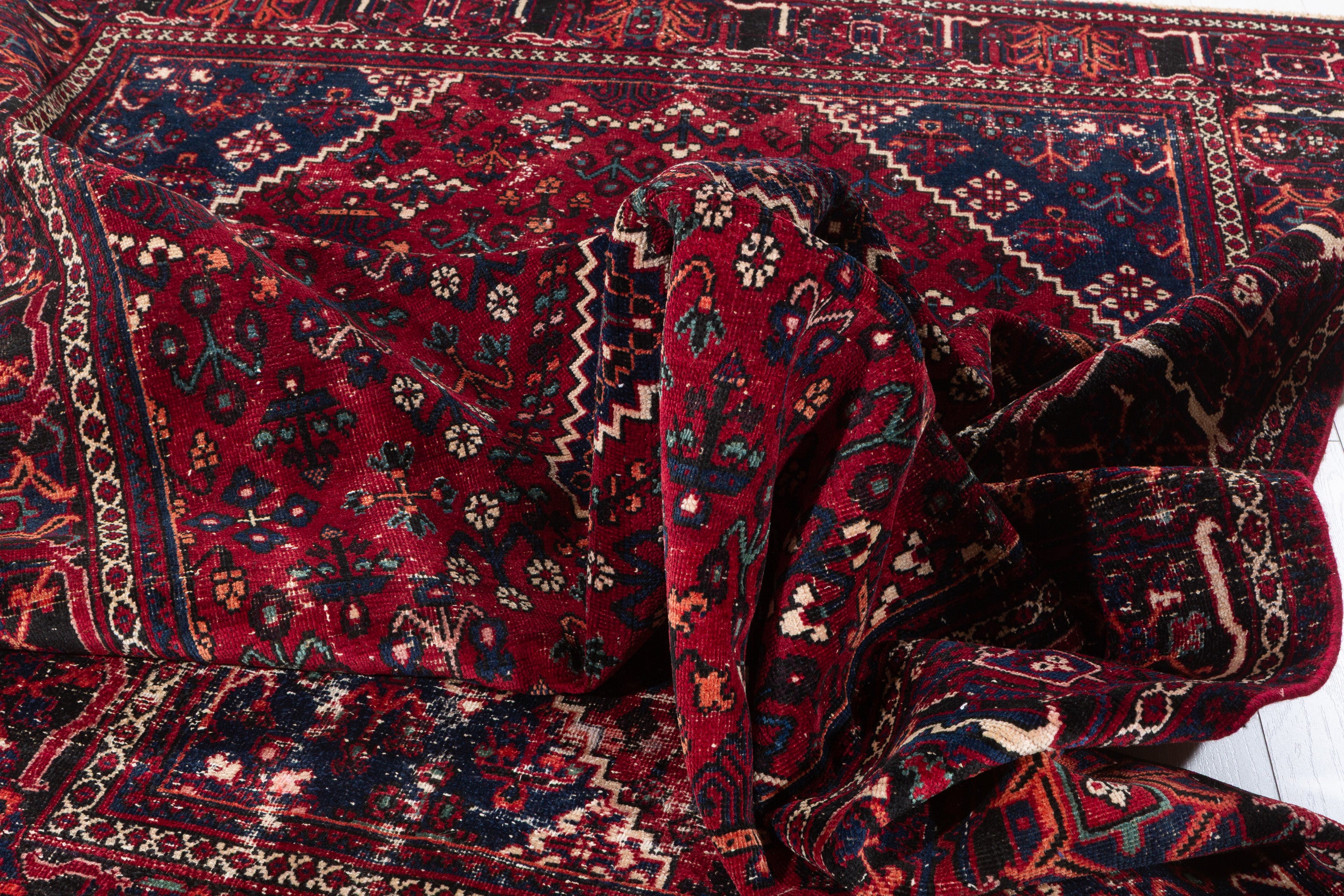 Vintage Red and navy Traditional Rug – 9' 9" x 6' 4" (298 x 194 cm)