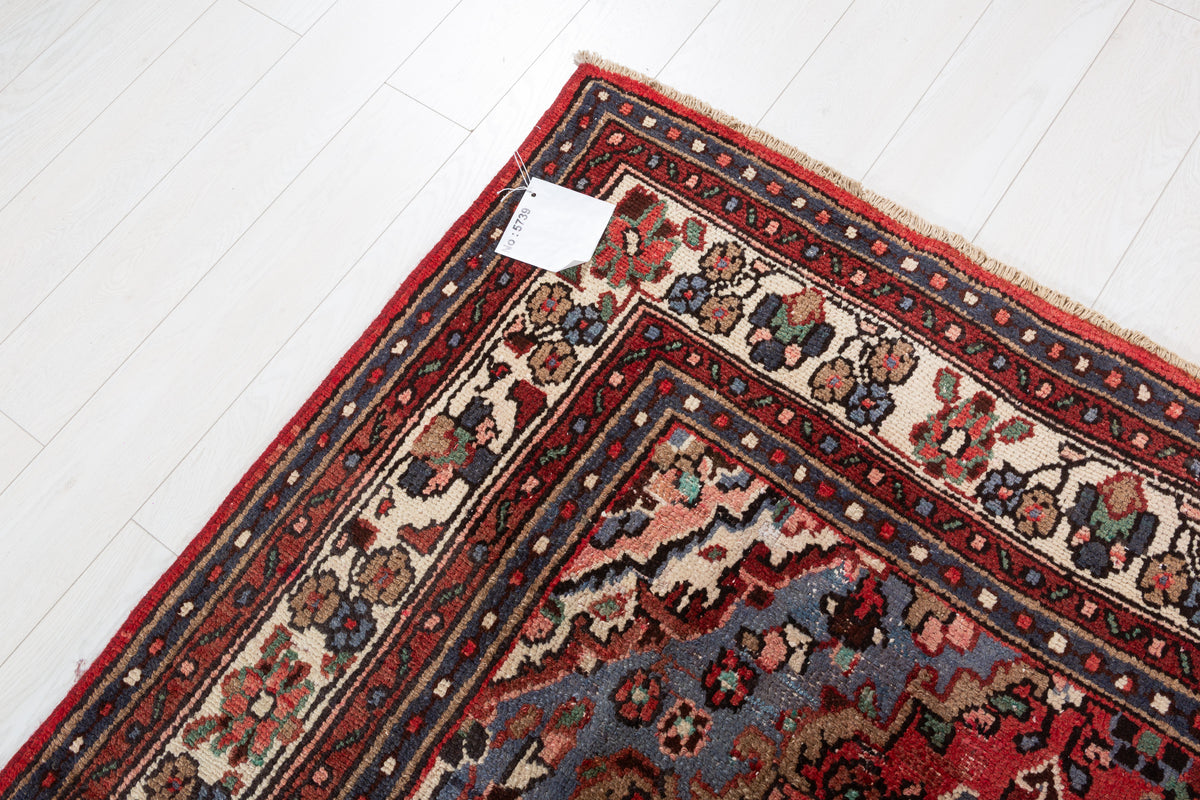 Vintage Red and beige Floral Rug – 10' 0" x 6' 8" (306 x 203 cm)