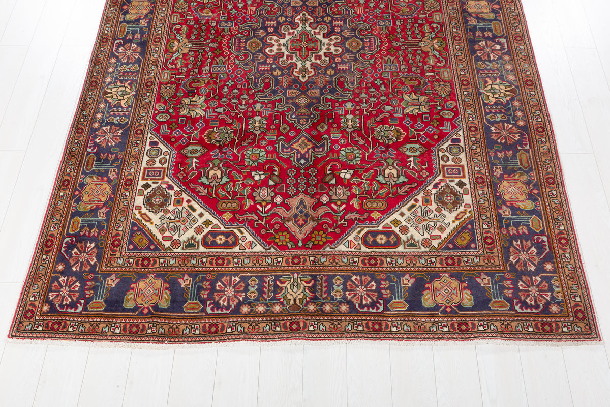 Vintage Red and navy Geometric Rug – 9' 5" x 6' 7" (286 x 201 cm)