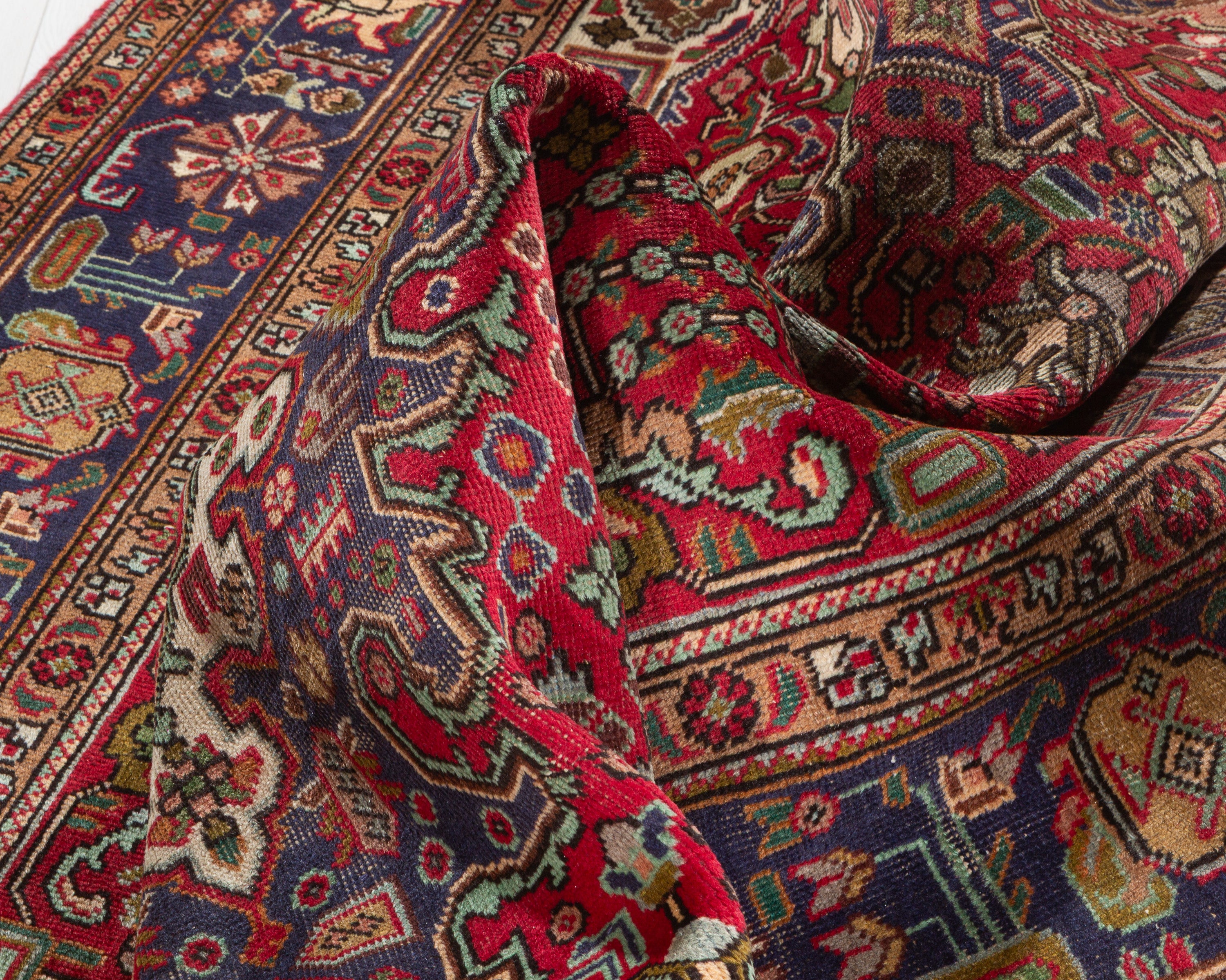 Vintage Red and navy Geometric Rug – 9' 5" x 6' 7" (286 x 201 cm)