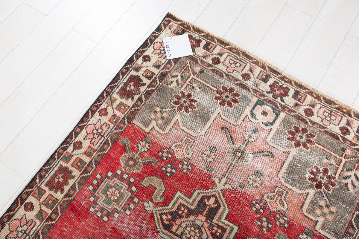 Vintage Faded Red, Beige Distressed Floral Medallion Area Rug – 7' 3" x 3' 10" (222 x 117 cm)