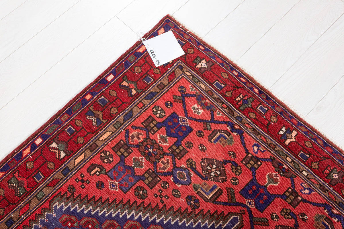 Vintage Red, Coral Central Medallion Area Rug – 6' 10" x 4' 2" (209 x 128 cm)