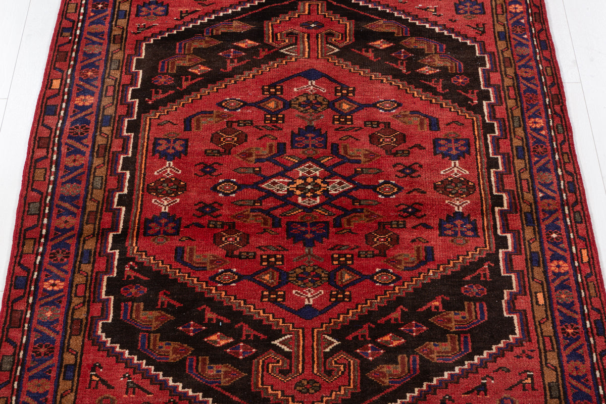 Vintage Red Diamond Medallion Area Rug – 6' 11" x 4' 4" (210 x 132 cm)