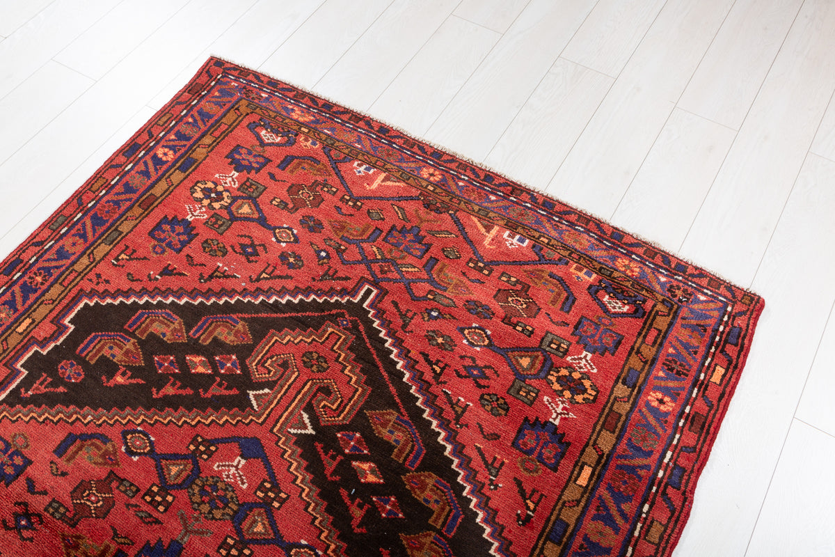Vintage Red Diamond Medallion Area Rug – 6' 11" x 4' 4" (210 x 132 cm)