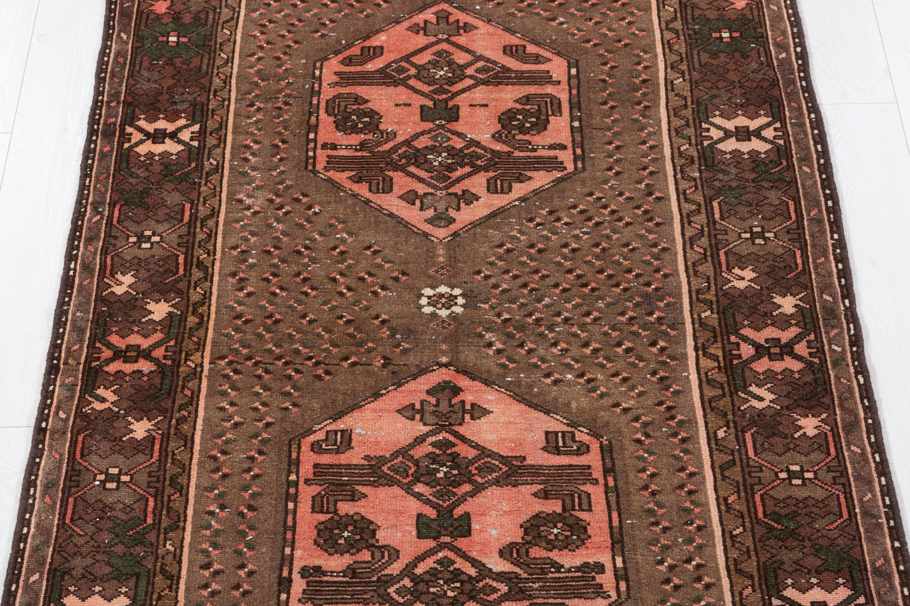 Collectible Vintage Brown, Pink Double Medallion Area Rug – 6' 7" x 3' 11" (201 x 120 cm)