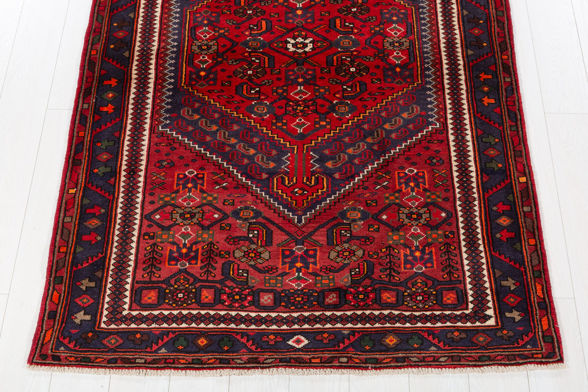 Vintage Red, Navy Blue Central Medallion Area Rug – 6' 8" x 4' 4" (204 x 132 cm)