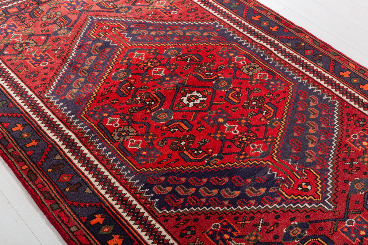 Vintage Red, Navy Blue Central Medallion Area Rug – 6' 8" x 4' 4" (204 x 132 cm)