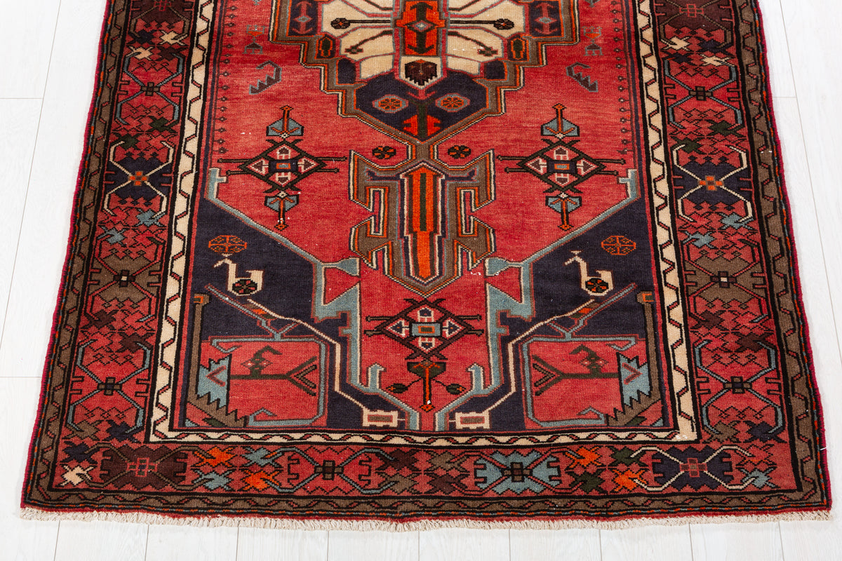 Vintage Coral, Navy Blue Geometric Medallion Area Rug – 6' 6" x 4' 4" (198 x 131 cm)