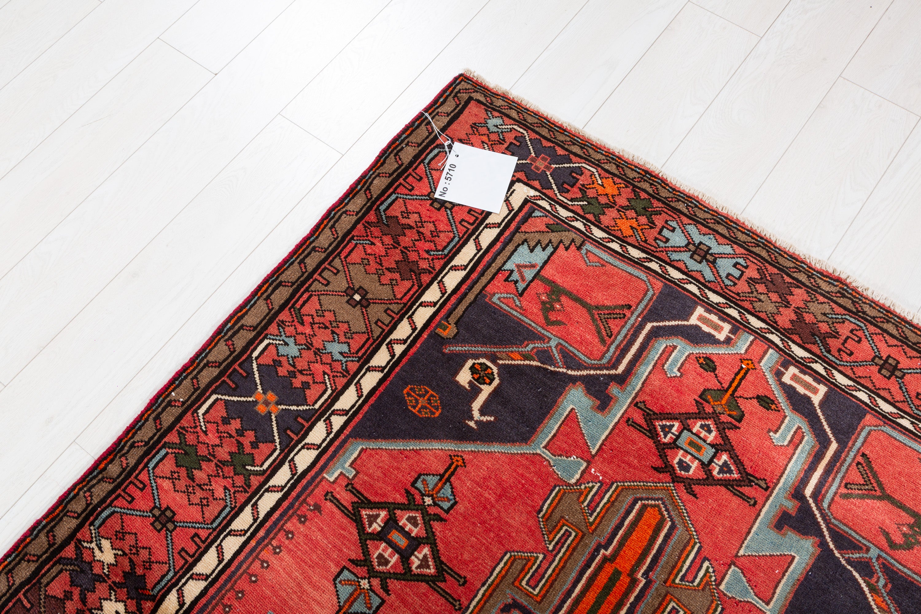 Vintage Coral, Navy Blue Geometric Medallion Area Rug – 6' 6" x 4' 4" (198 x 131 cm)