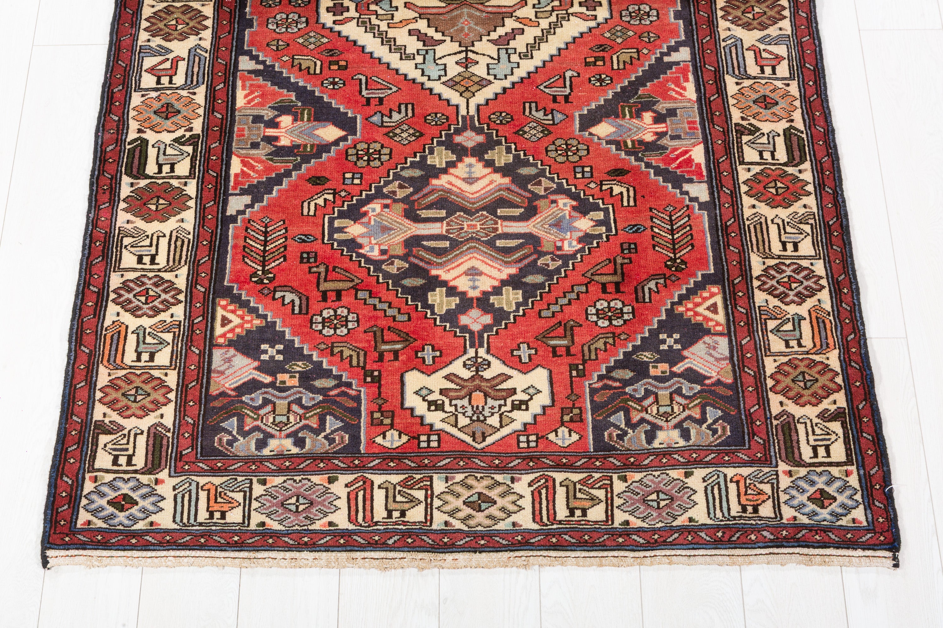Collectible Vintage Coral, Beige Triple Diamond Area Rug – 6' 10" x 4' 1" (209 x 124 cm)