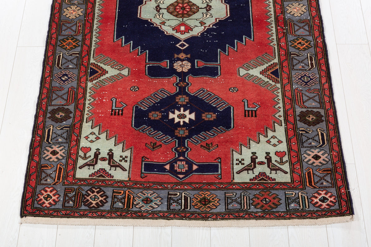Collectible Vintage Coral, Navy Blue Triple Medallion Area Rug – 7' 0" x 4' 2" (213 x 127 cm)
