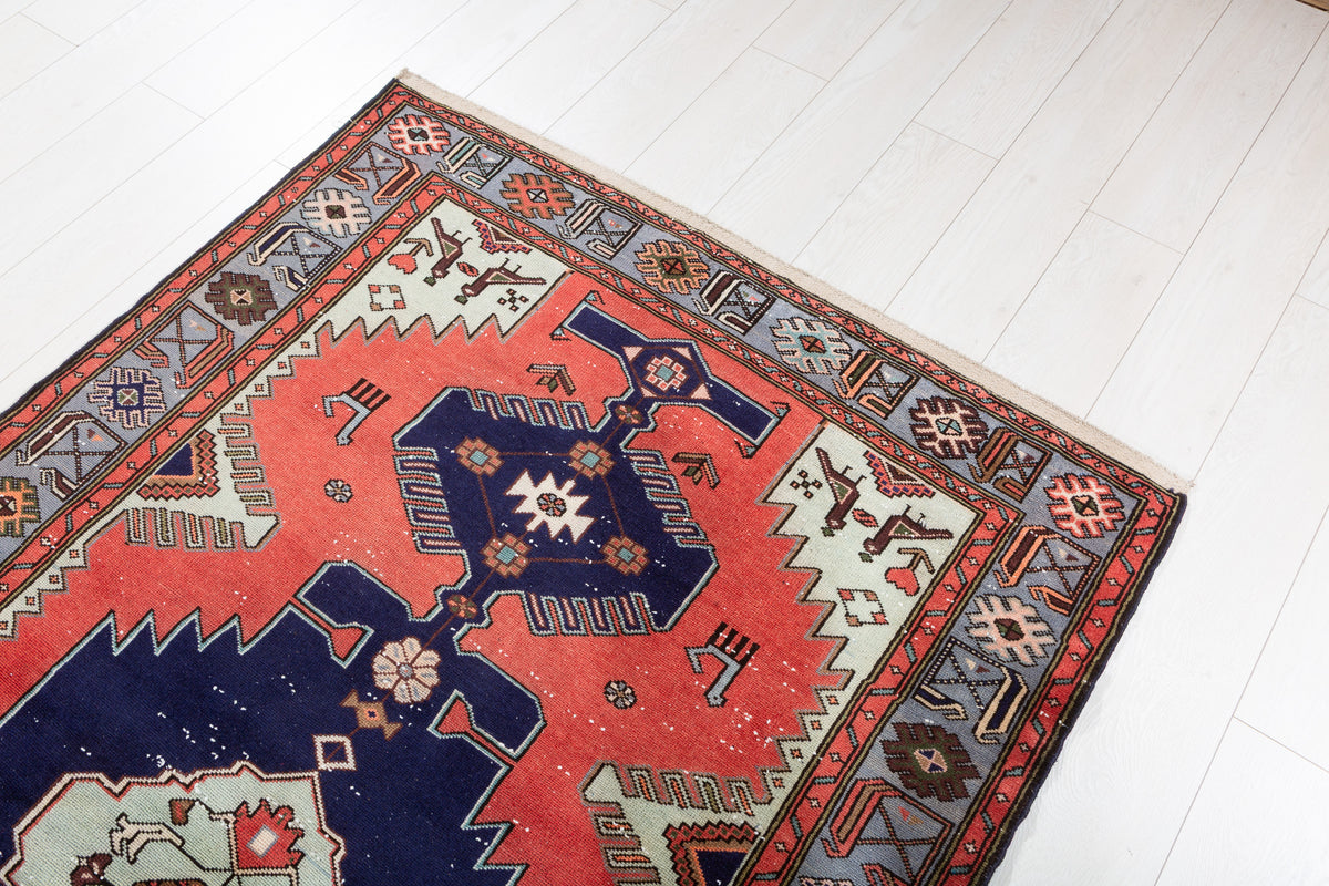 Collectible Vintage Coral, Navy Blue Triple Medallion Area Rug – 7' 0" x 4' 2" (213 x 127 cm)