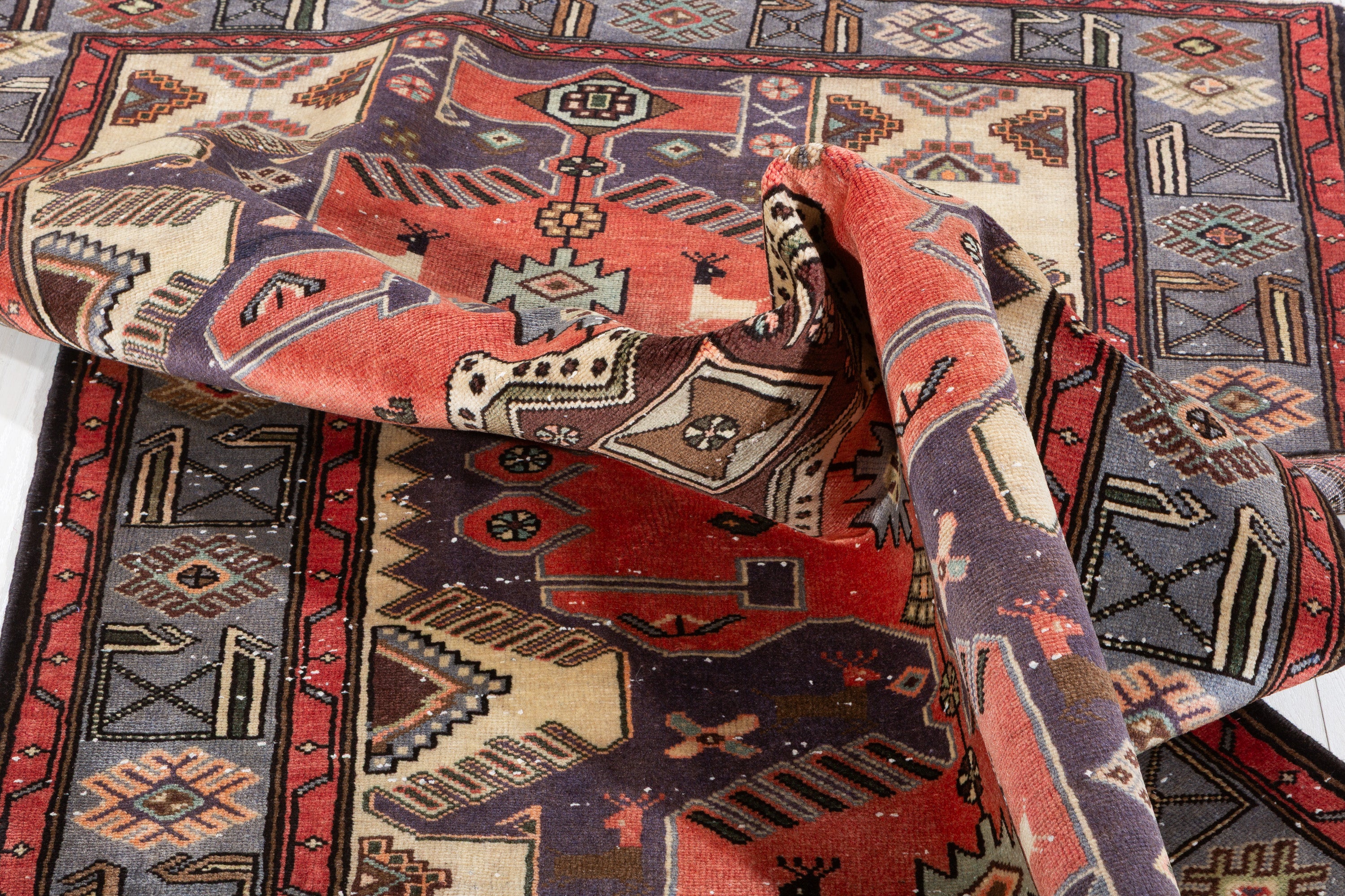 Collectible Vintage Bright Red, Blue Geometric Medallion Area Rug – 6' 6" x 4' 3" (197 x 130 cm)