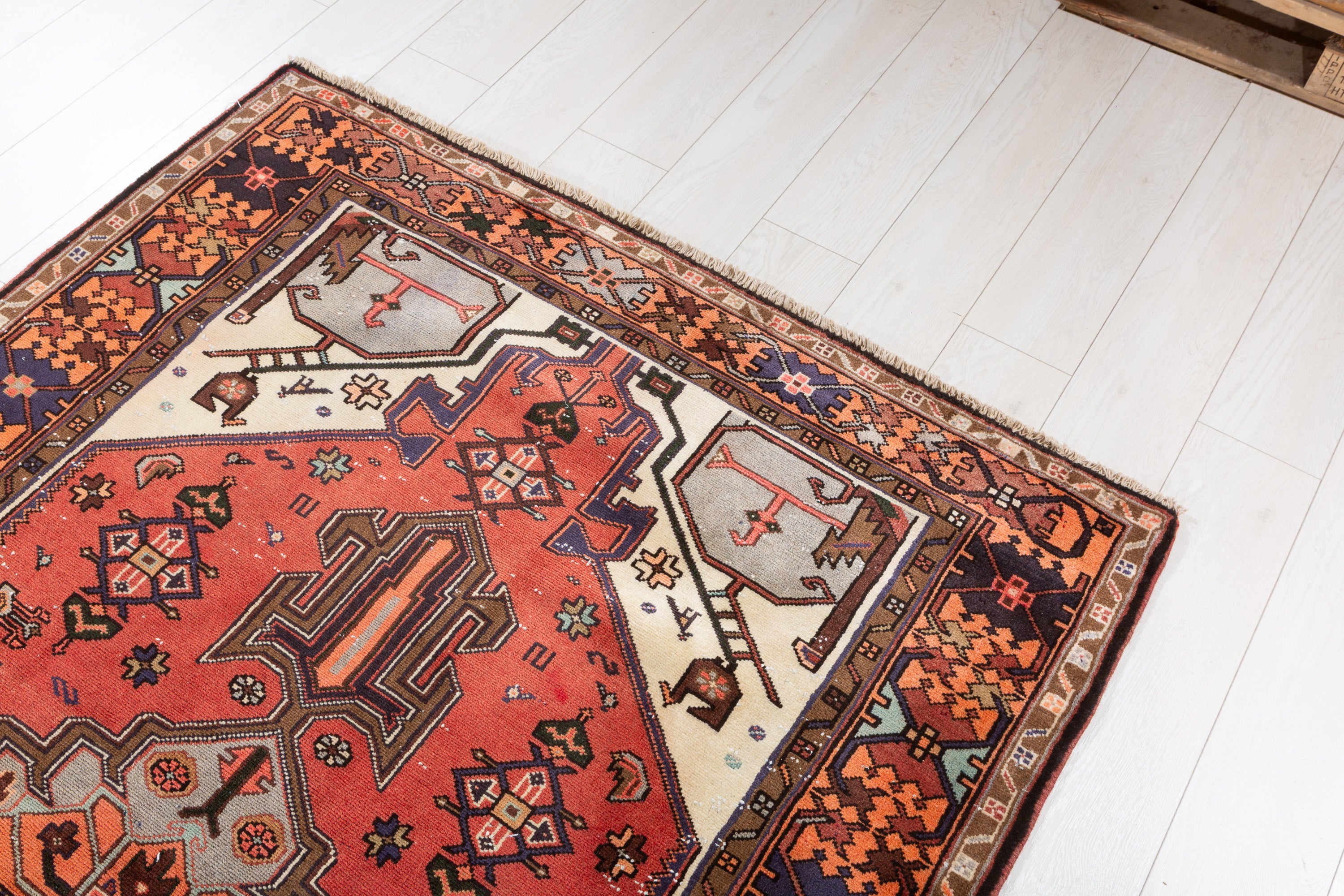 Vintage Coral, Orange Geometric Medallion Area Rug – 6' 4" x 4' 3" (194 x 130 cm)