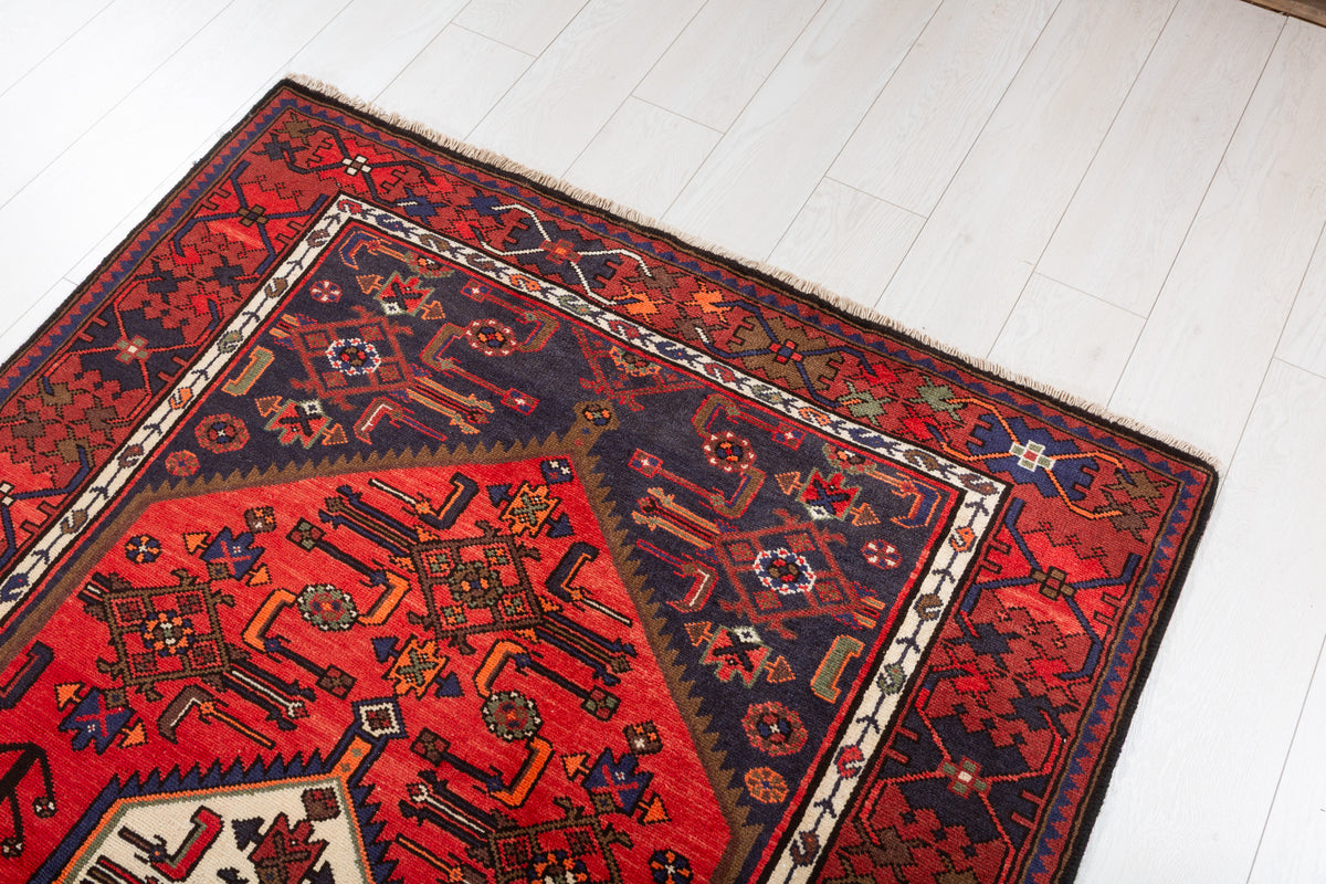 Vintage Coral, Rust Red Central Medallion Area Rug – 6' 2" x 4' 2" (189 x 126 cm)