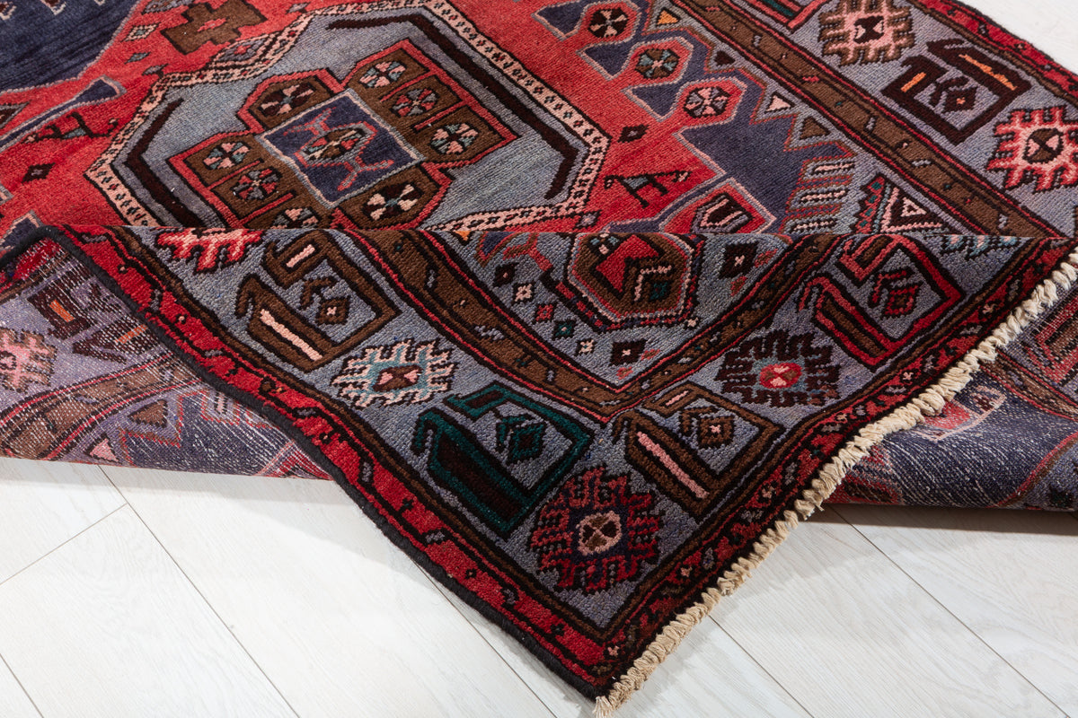 Collectible Vintage Navy Blue, Red Triple Medallion Area Rug – 6' 5" x 4' 3" (196 x 130 cm)
