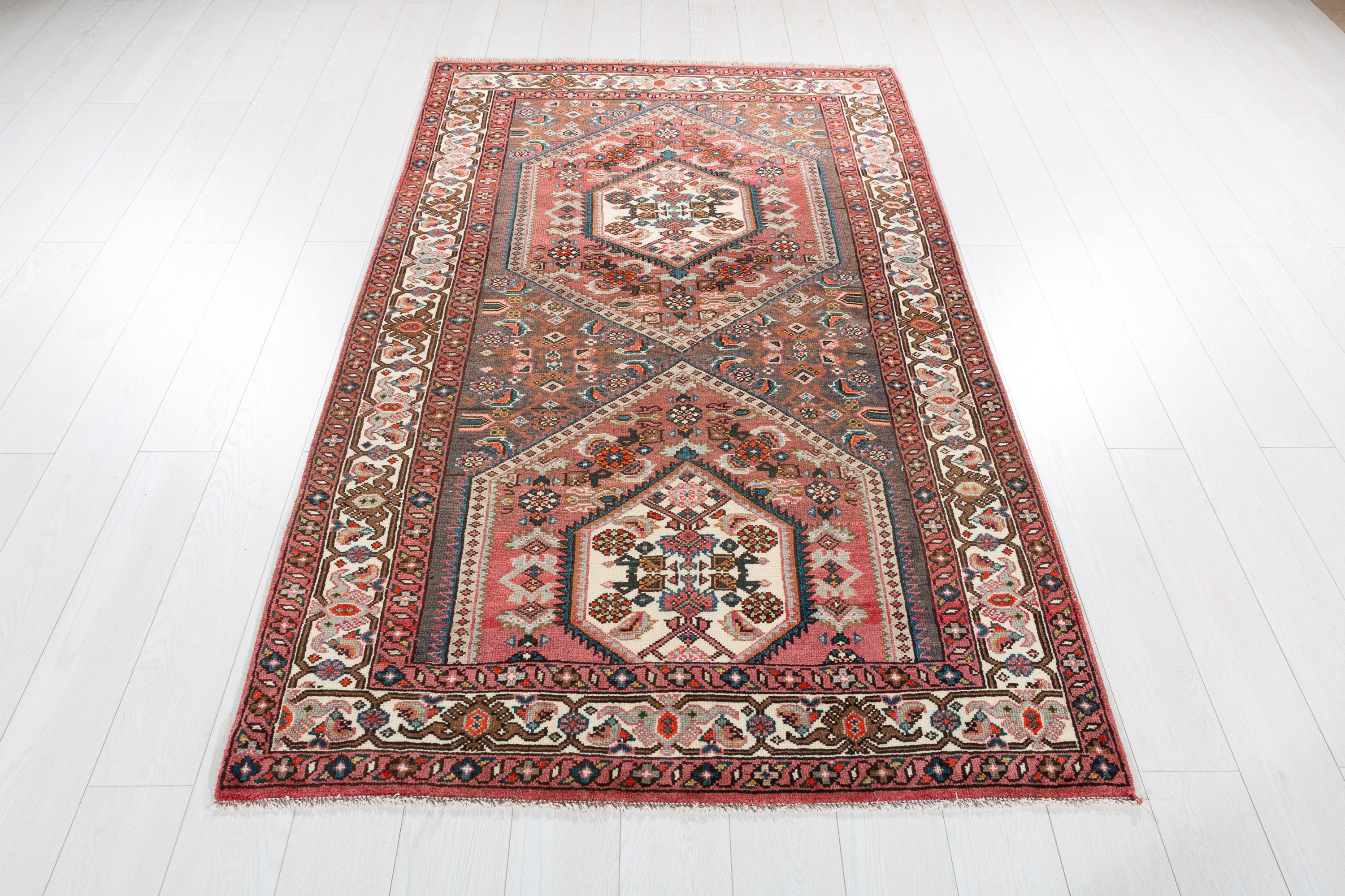 Collectible Vintage Rust Red, Gray Double Medallion Area Rug – 6' 9" x 4' 2" (206 x 128 cm)