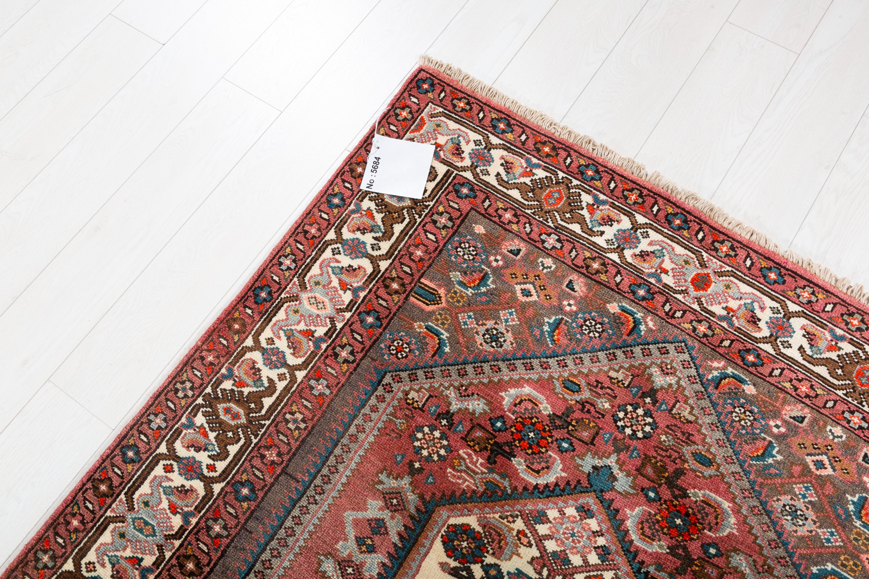 Collectible Vintage Rust Red, Gray Double Medallion Area Rug – 6' 9" x 4' 2" (206 x 128 cm)