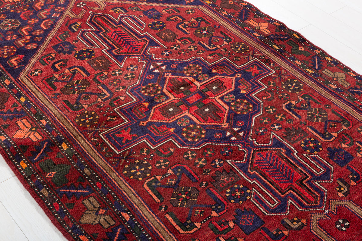 Collectible Vintage Rust Red, Navy Blue Central Medallion Area Rug – 6' 9" x 4' 6" (207 x 138 cm)