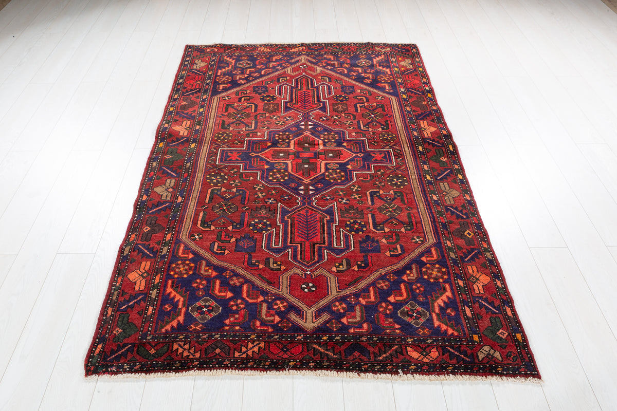 Collectible Vintage Rust Red, Navy Blue Central Medallion Area Rug – 6' 9" x 4' 6" (207 x 138 cm)