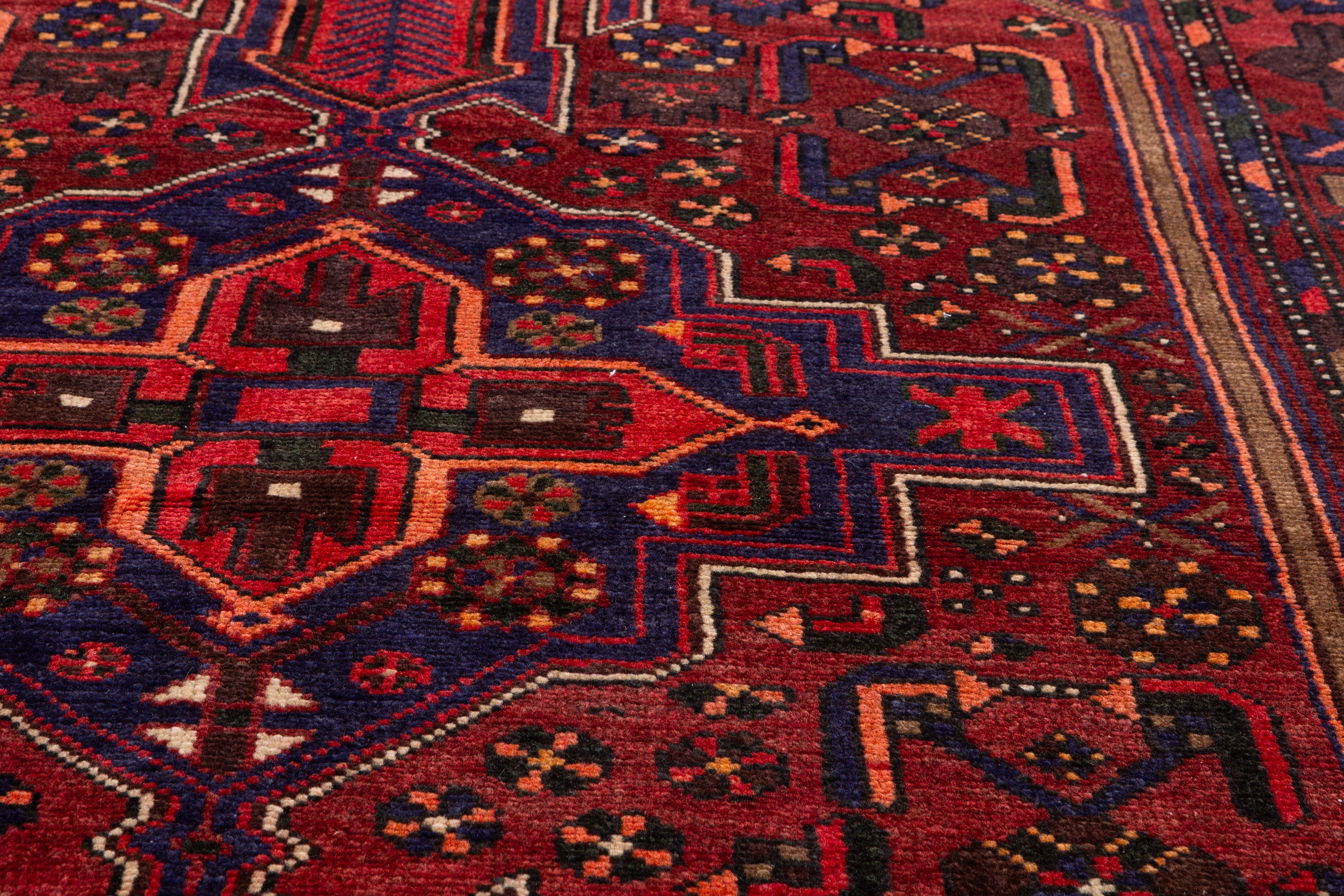 Collectible Vintage Rust Red, Navy Blue Central Medallion Area Rug – 6' 9" x 4' 6" (207 x 138 cm)