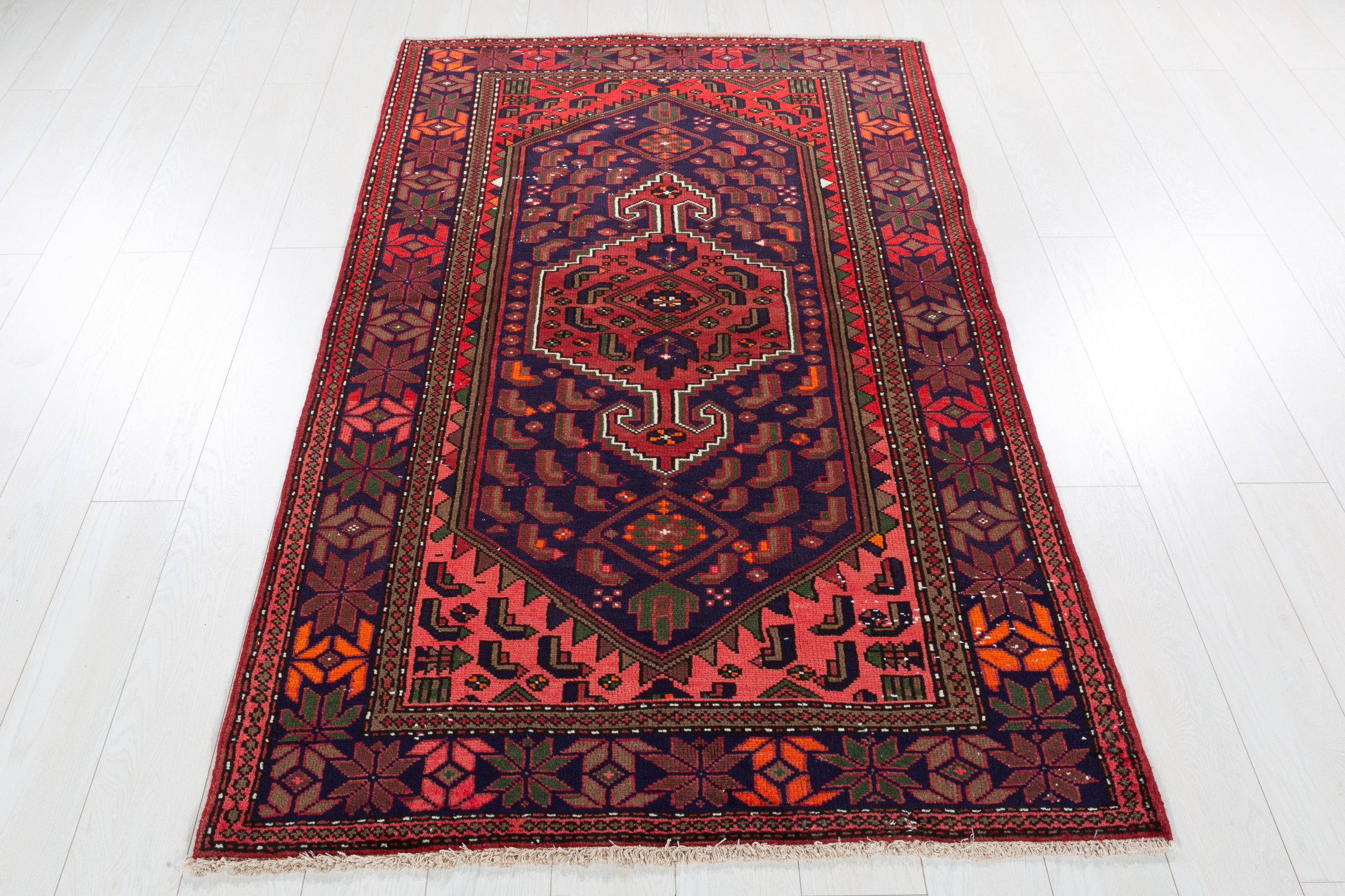 Vintage Pinkish-Red, Navy Blue Central Medallion Area Rug – 6' 4" x 3' 11" (193 x 119 cm)