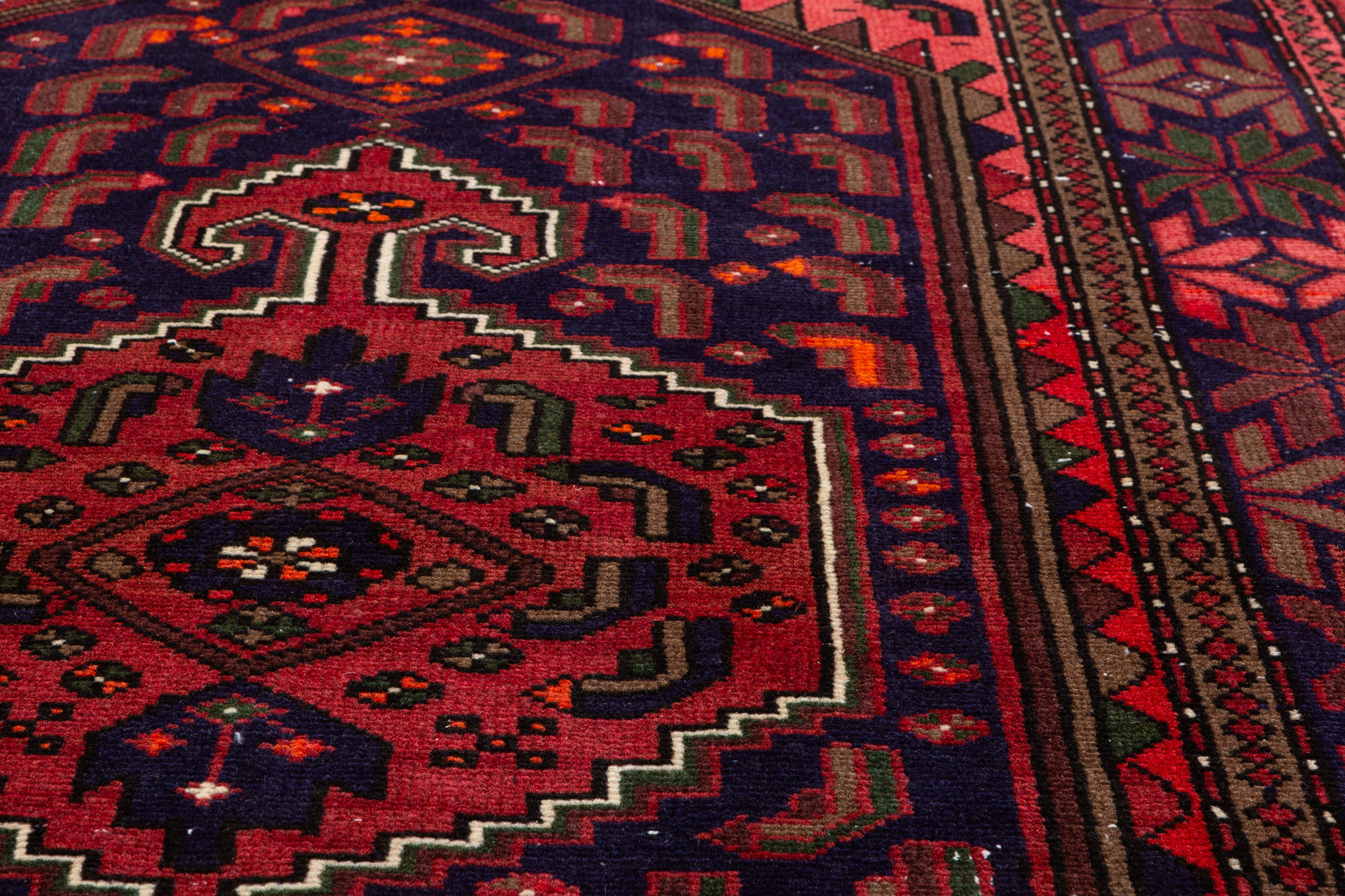 Vintage Pinkish-Red, Navy Blue Central Medallion Area Rug – 6' 4" x 3' 11" (193 x 119 cm)
