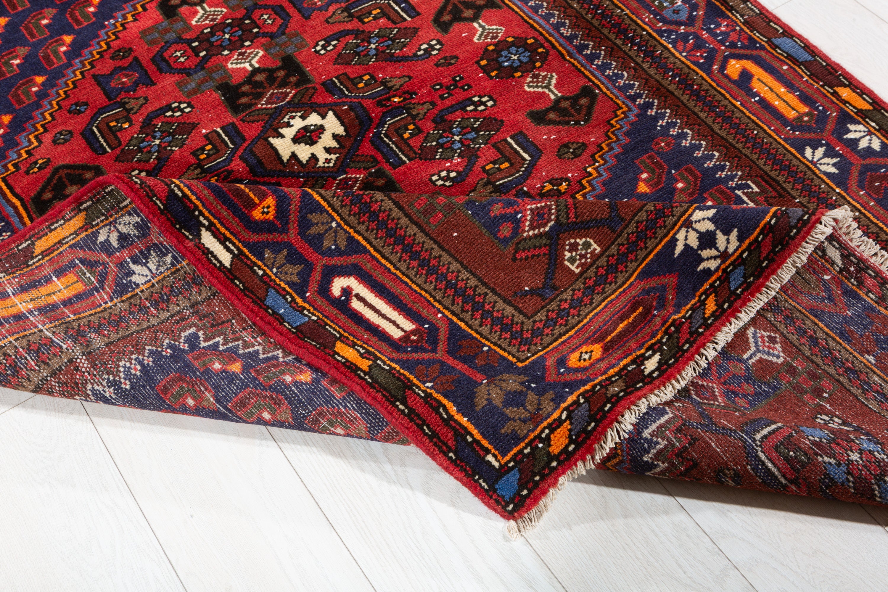 Vintage Brown, Navy Blue Central Medallion Area Rug – 6' 9" x 4' 3" (206 x 130 cm)