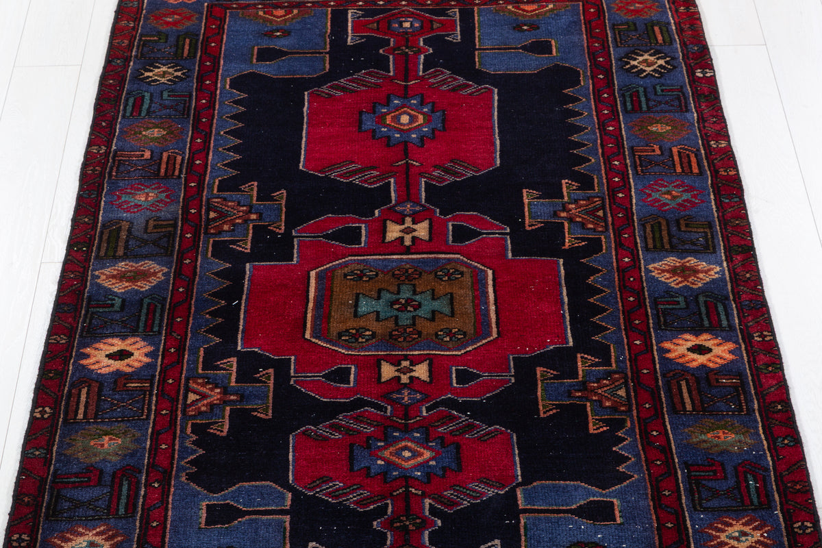 Collectible Vintage Deep Navy Blue, Pinkish-Red Triple Medallion Area Rug – 6' 3" x 4' 3" (191 x 129 cm)