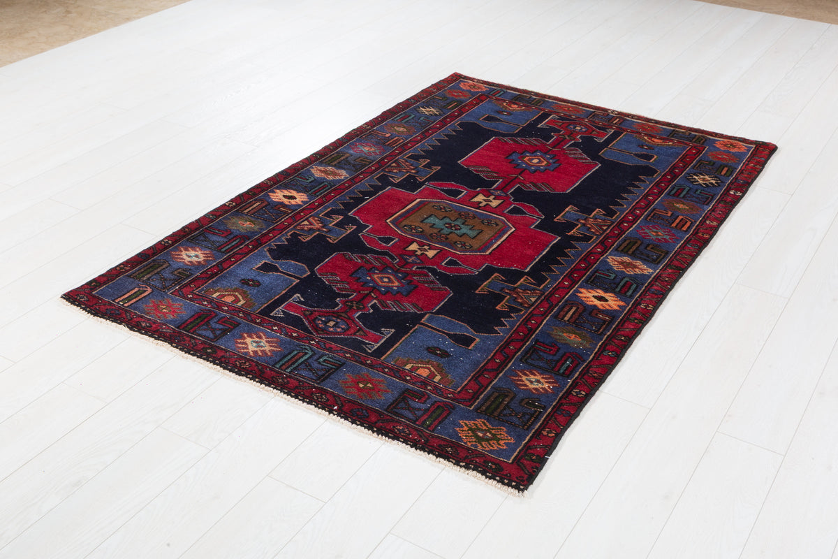 Collectible Vintage Deep Navy Blue, Pinkish-Red Triple Medallion Area Rug – 6' 3" x 4' 3" (191 x 129 cm)