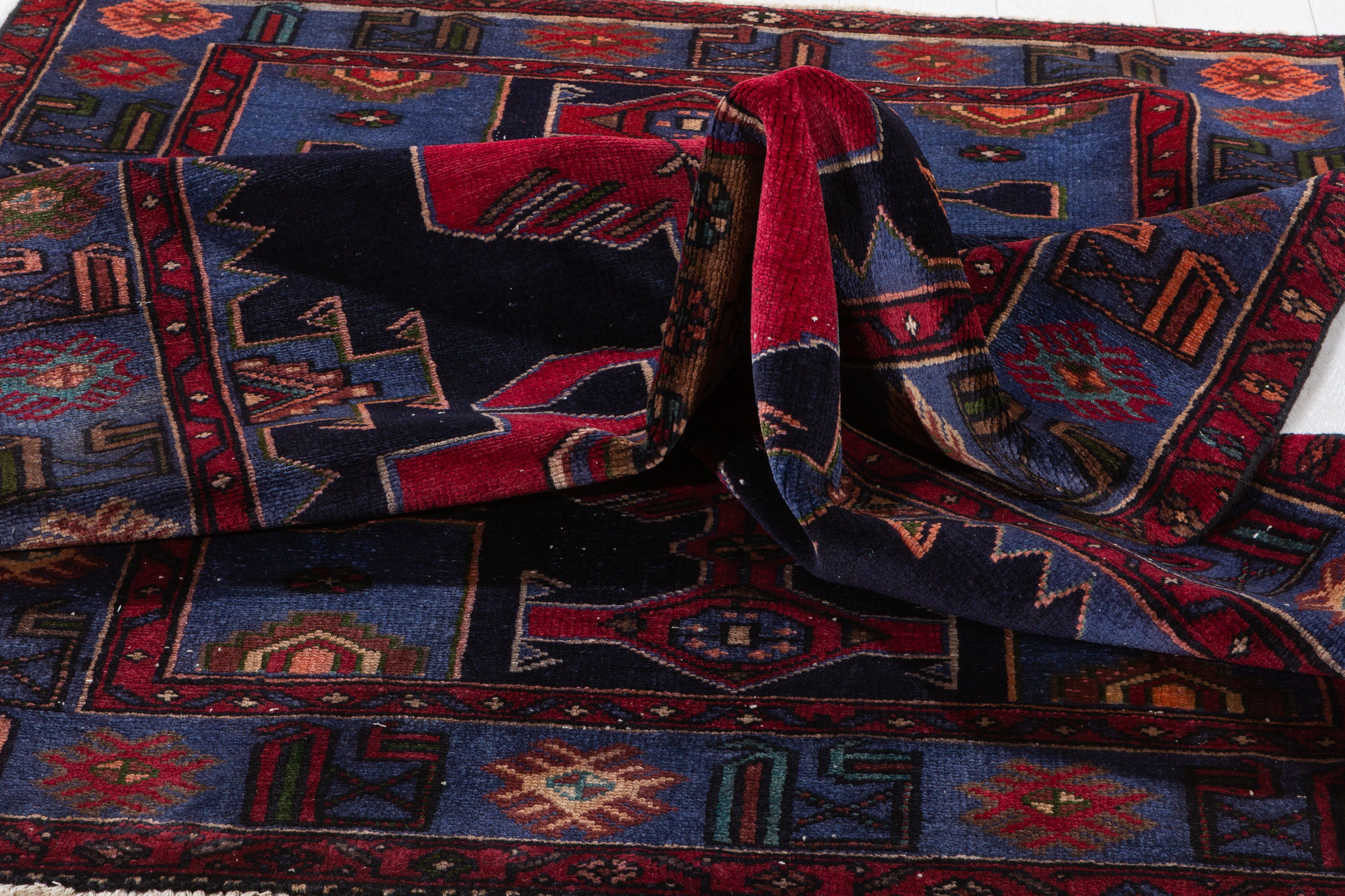 Collectible Vintage Deep Navy Blue, Pinkish-Red Triple Medallion Area Rug – 6' 3" x 4' 3" (191 x 129 cm)