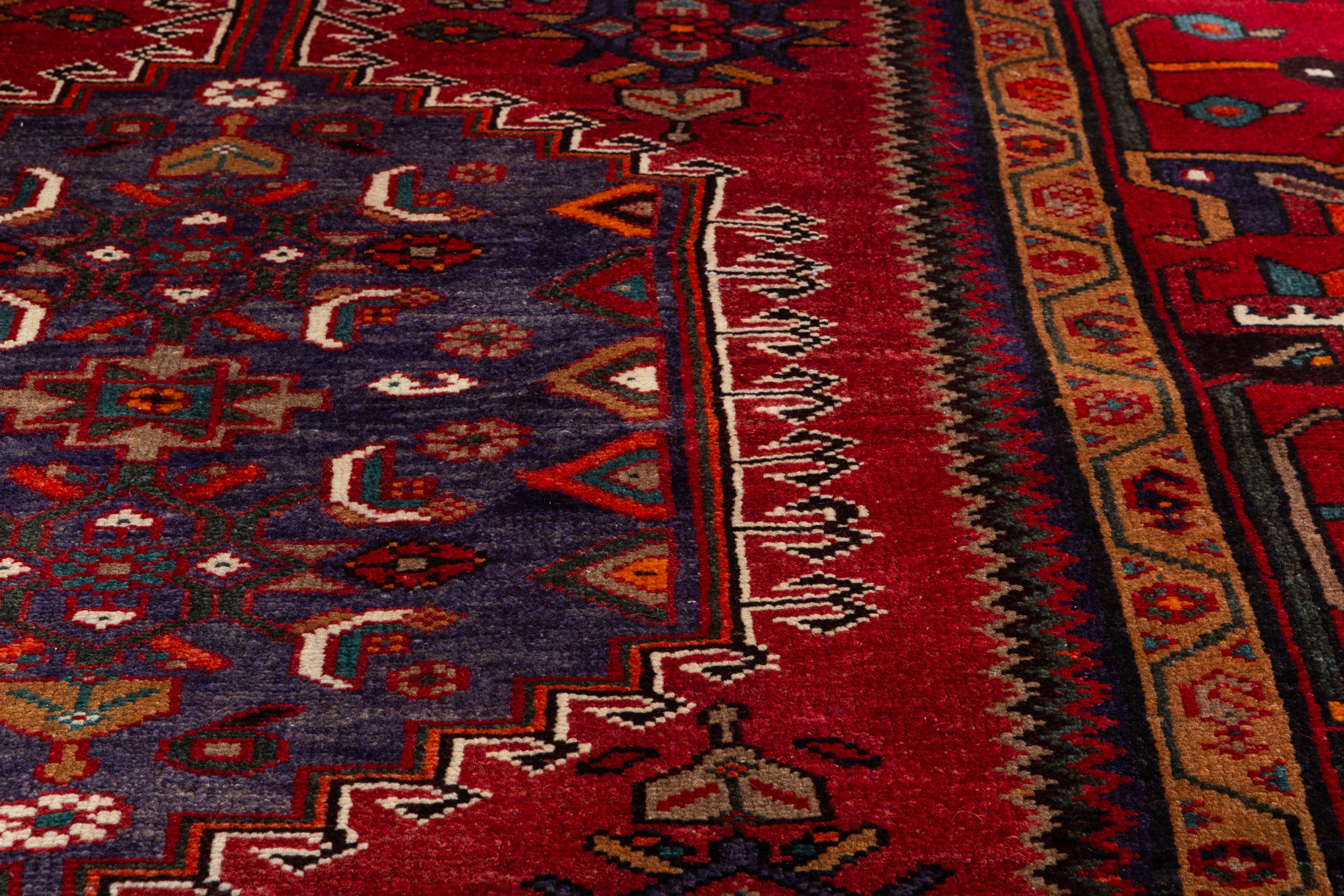 Vintage Rust Red, Navy Blue Central Medallion Area Rug – 6' 10" x 4' 7" (208 x 140 cm)