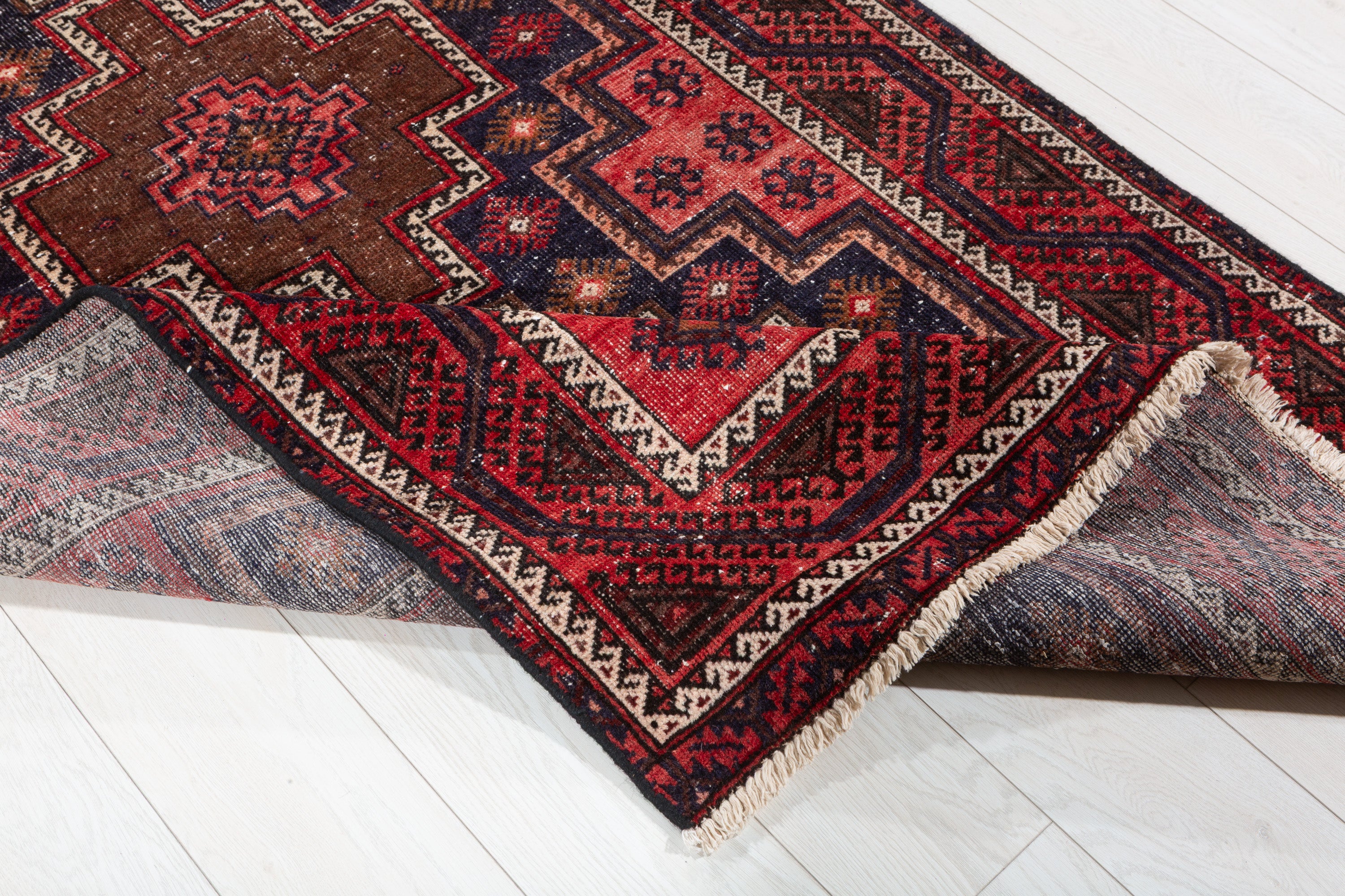 Vintage Navy Blue, Red Stepped Diamond Area Rug – 7' 9" x 3' 11" (236 x 119 cm)