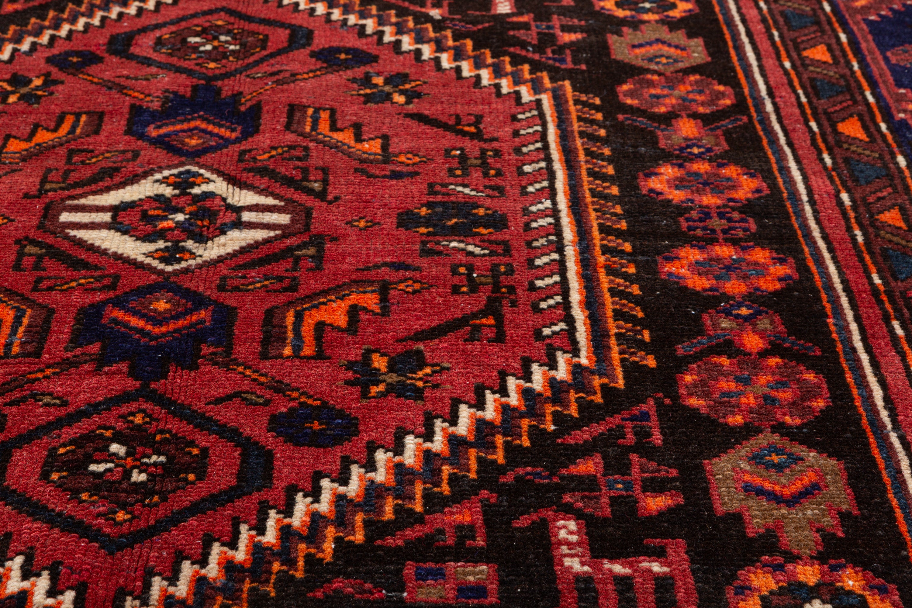 Vintage Black, Rust Red Elongated Medallion Area Rug – 7' 5" x 4' 0" (226 x 123 cm)