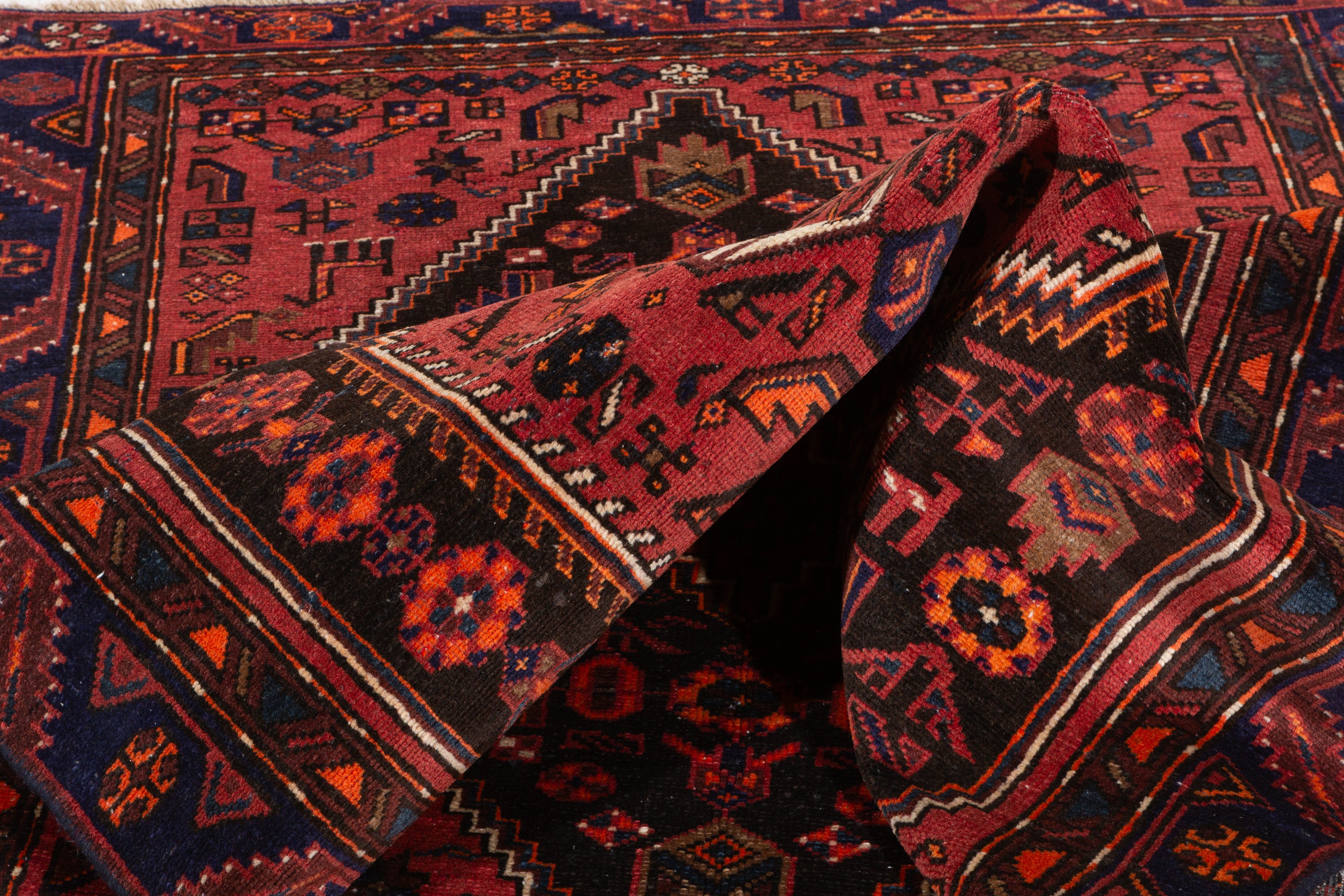 Vintage Black, Rust Red Elongated Medallion Area Rug – 7' 5" x 4' 0" (226 x 123 cm)
