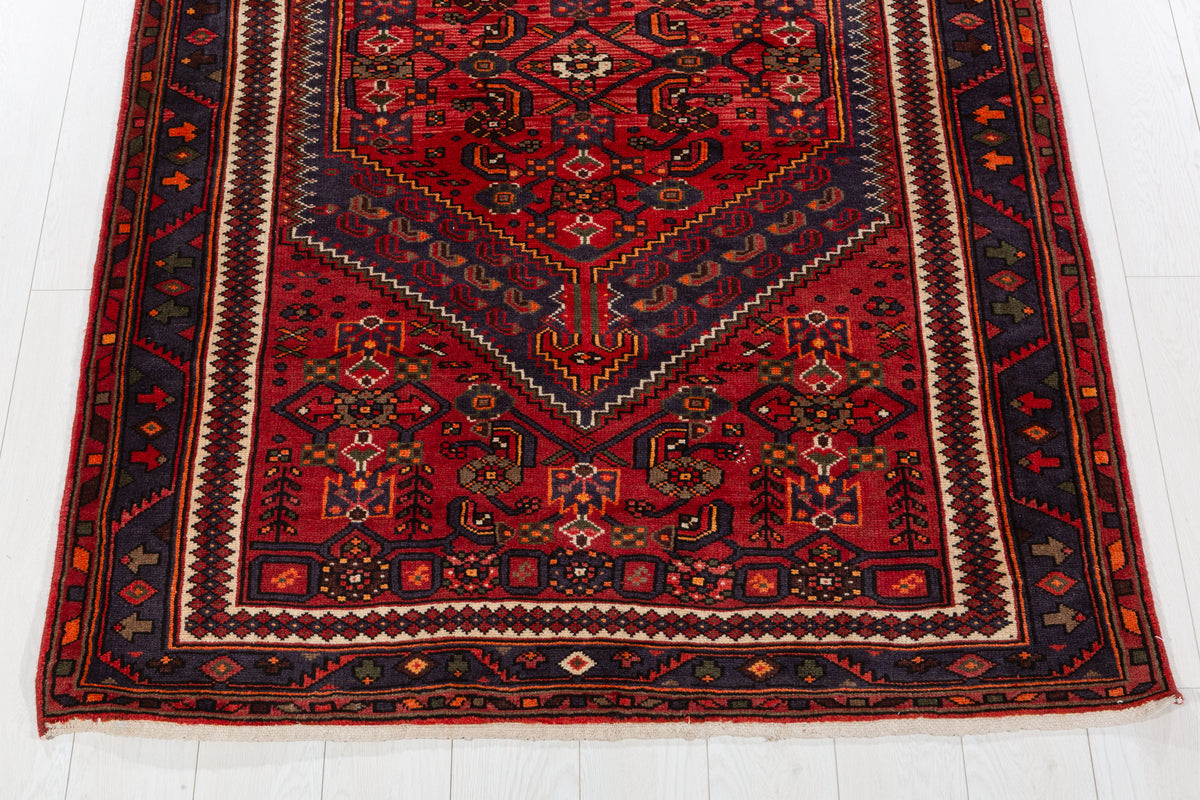 Vintage Red, Blue Central Medallion Area Rug – 6' 7" x 4' 4" (201 x 133 cm)
