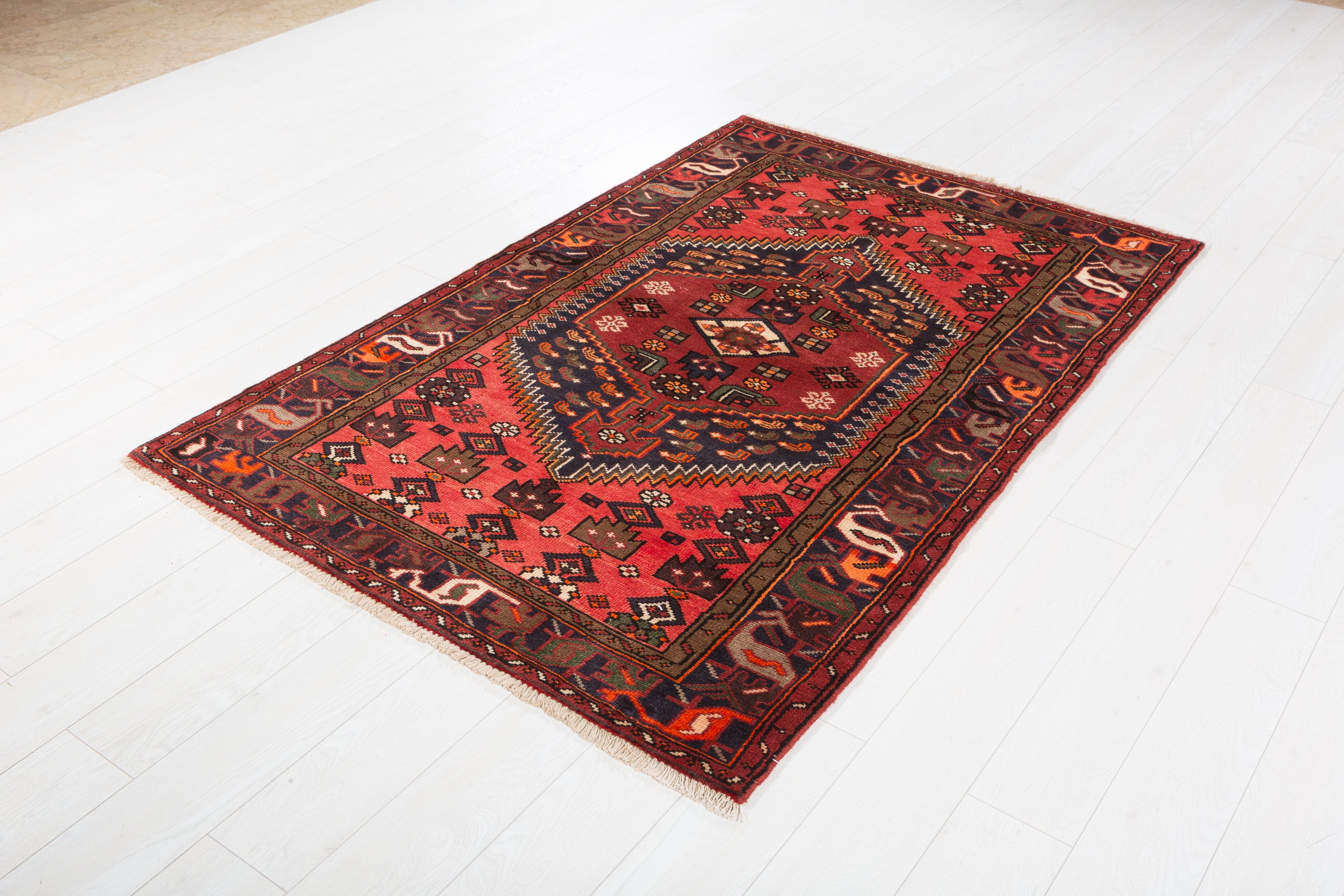 Vintage Coral, Rust Red Tribal Medallion Area Rug – 6' 2" x 4' 0" (188 x 122 cm)