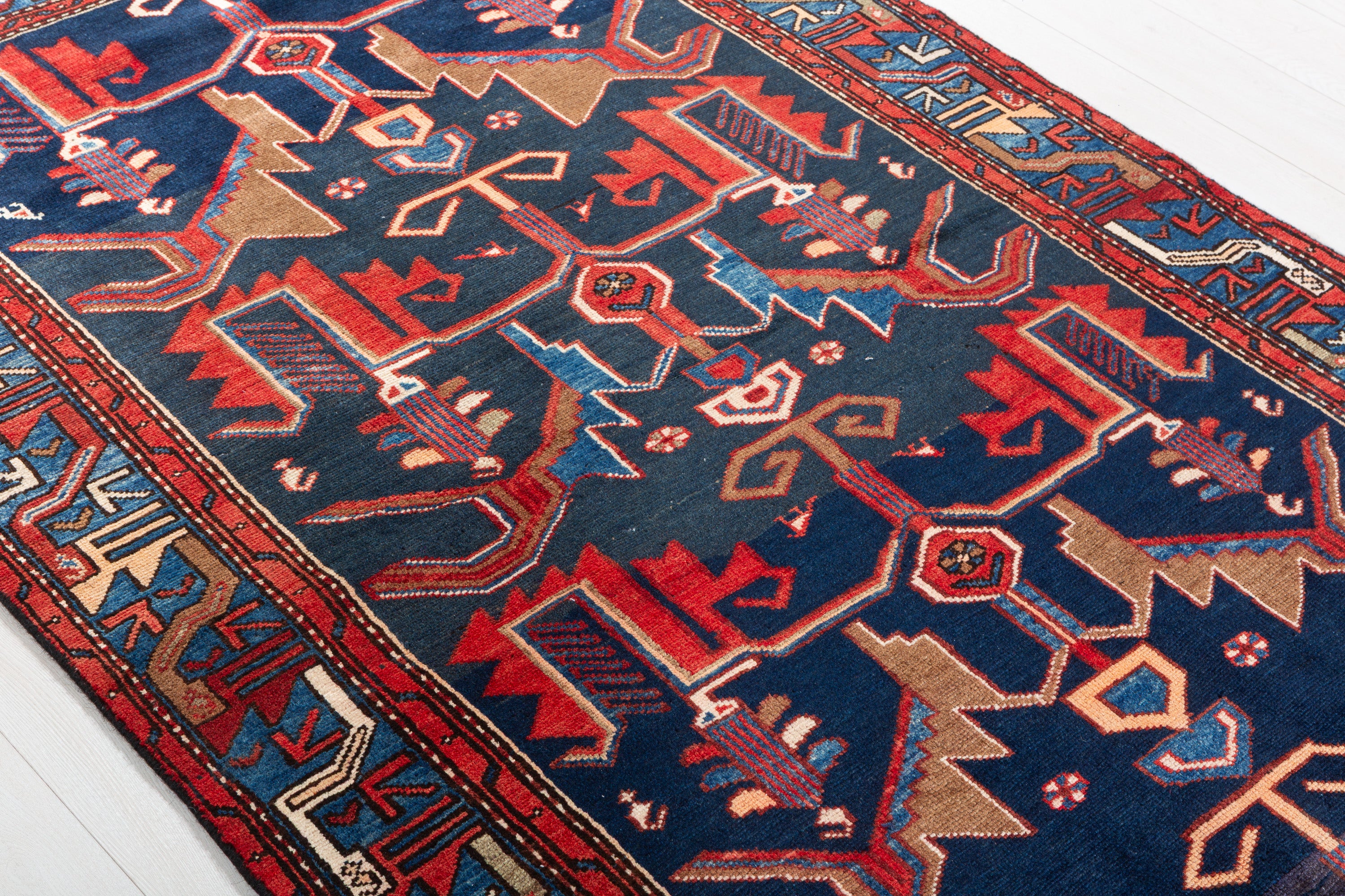 Collectible Vintage Deep Navy Blue, Red Animal Motif Area Rug – 6' 8" x 4' 3" (204 x 129 cm)
