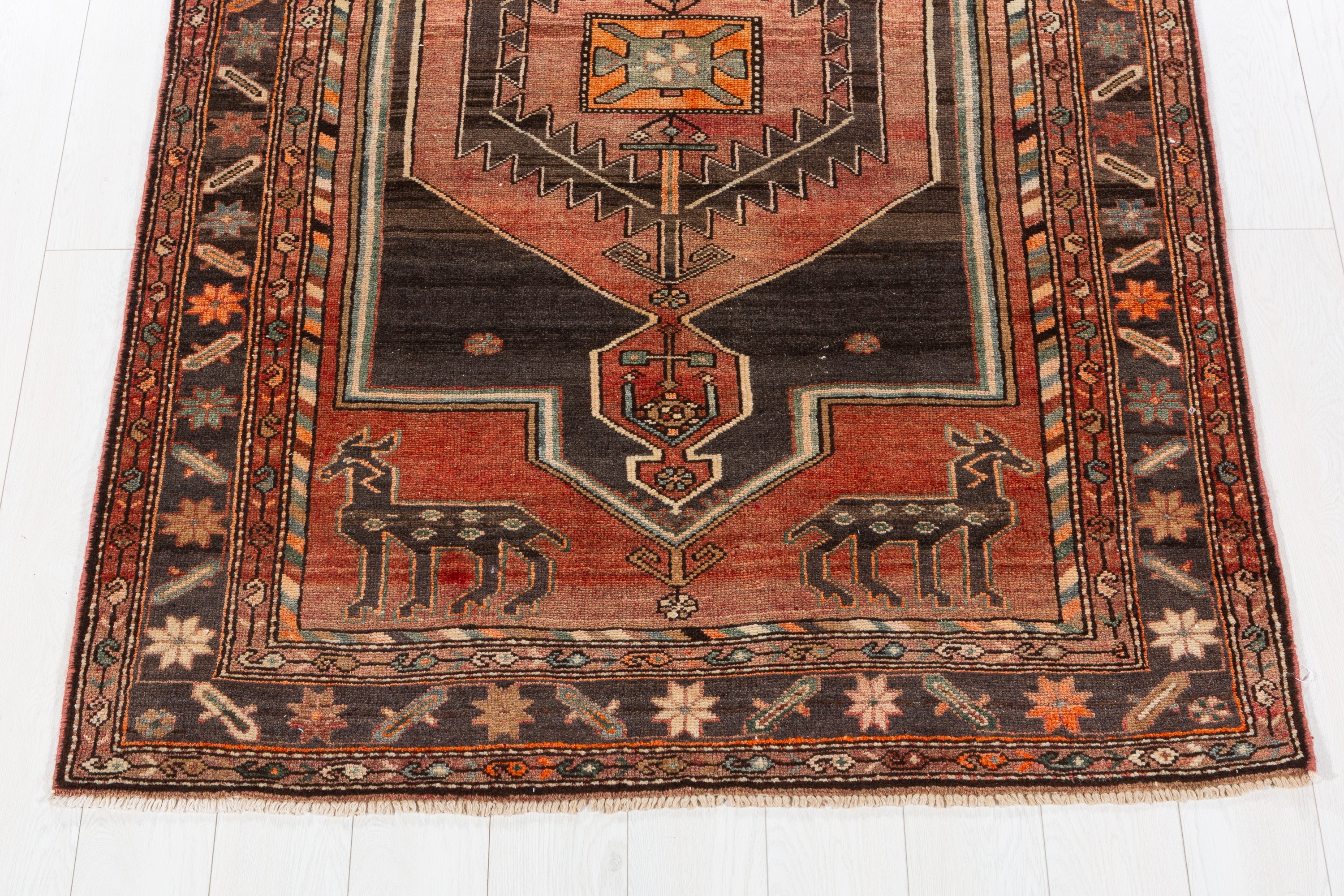 Collectible Antique Brick red, black Geometric Area Rug – 6' 10" x 4' 6" (208 x 136 cm)