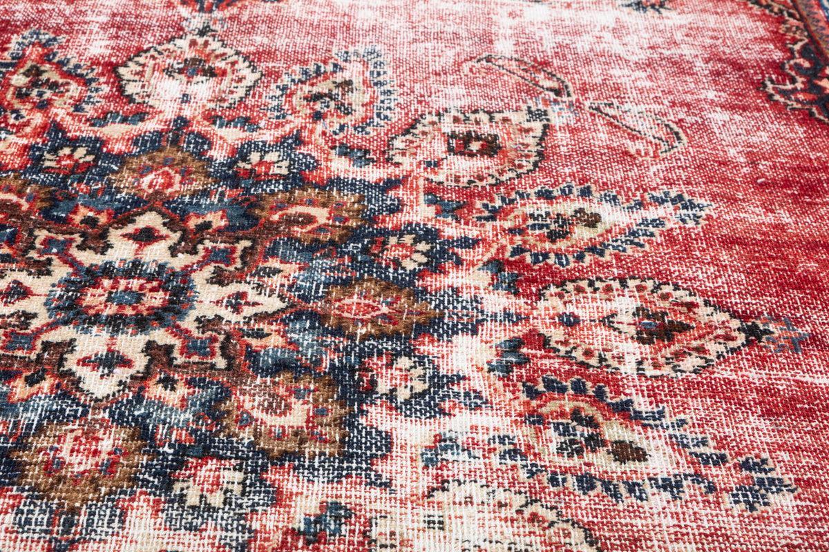 Antique Mashad Faded red Floral Area Rug – 7' 0" x 4' 5" (214 x 135 cm)