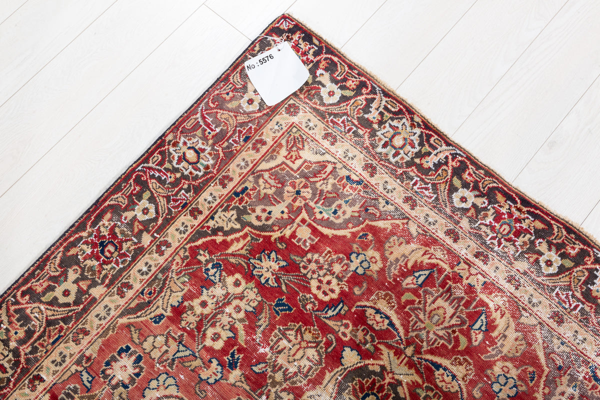 Rare Antique Red Floral Medallion Hand-Knotted Area Rug – 6' 2" x 4' 1" (189 x 125 cm)