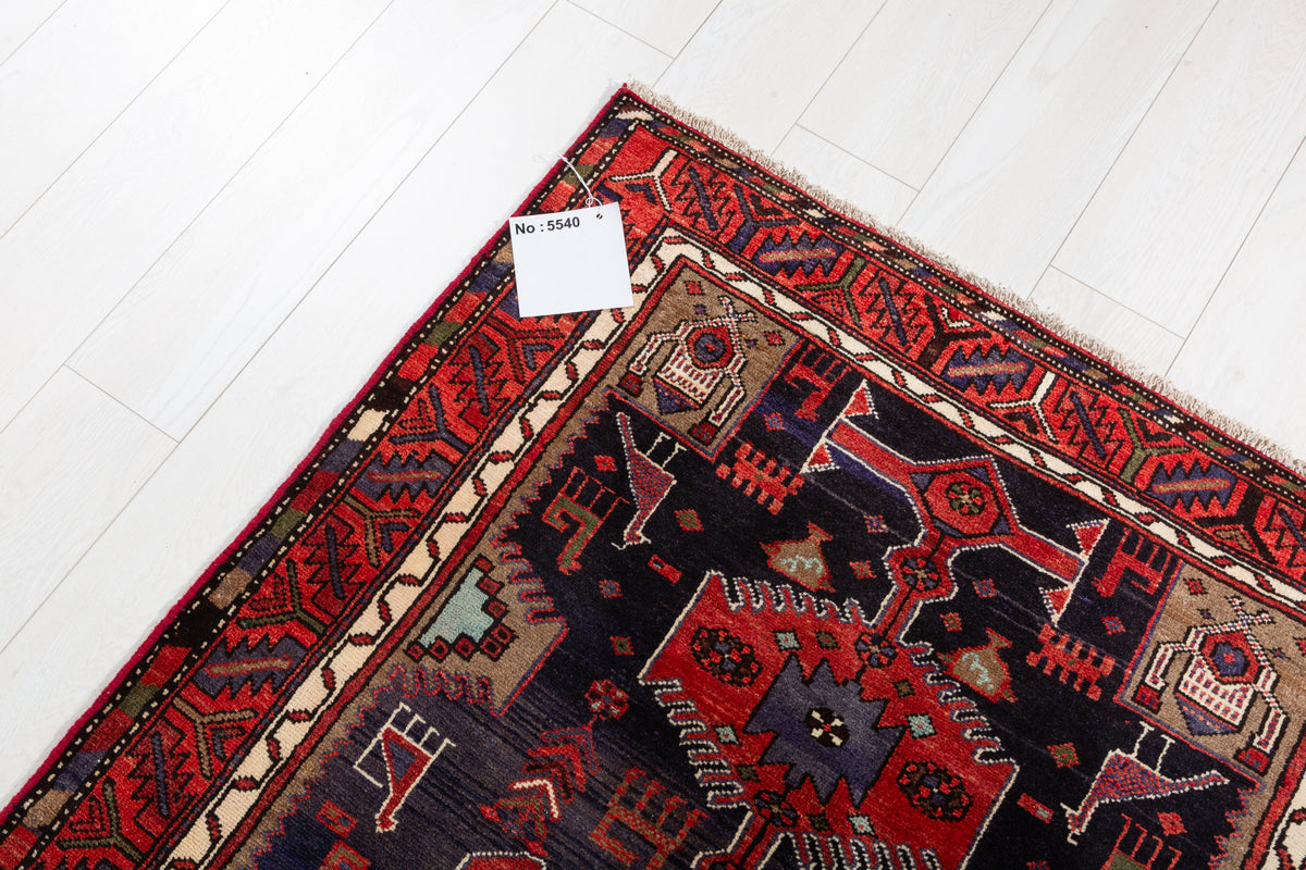 Tapis vintage bleu marine et rouge à motif figuratif Animal et à motif géométrique – 6' 3" x 3' 5" (190 x 104 cm)