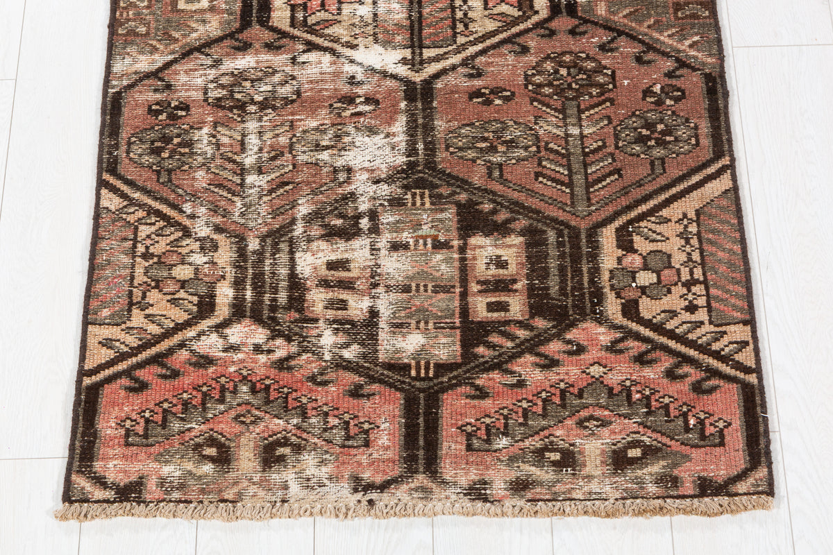 Tapis ancien usé pêche Hexagon Lattice – 5' 7" x 2' 10" (170 x 87 cm)