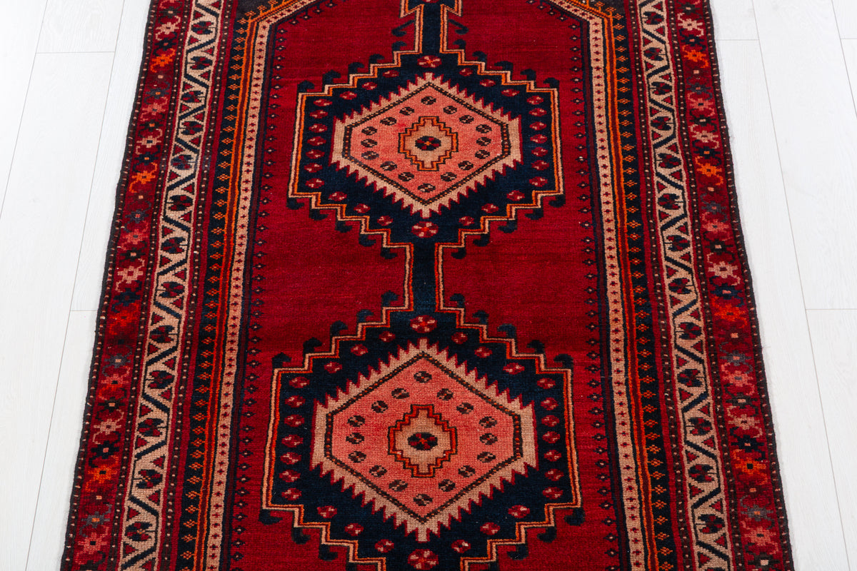 Vintage Red and Pink Medallion Hand-Knotted Area Rug – 6' 7" x 3' 5" (201 x 104 cm)